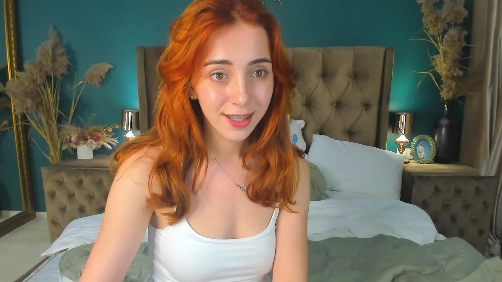 Gallery image thumbnail from ElsaYoung's myfreecams stream on, 09/17/2023, 17:38 image 15 of 20