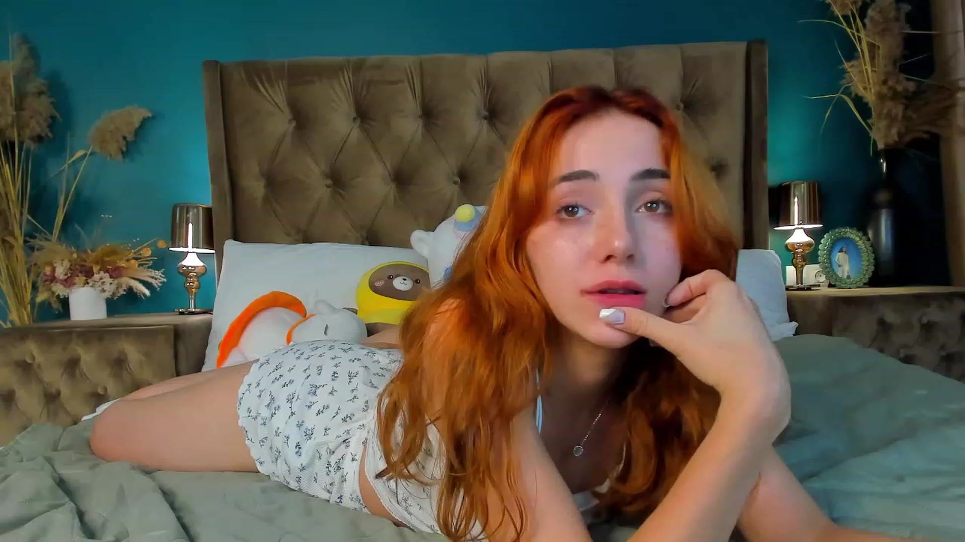 Gallery image thumbnail from ElsaYoung's myfreecams stream on, 09/20/2023, 11:06 image 8 of 20