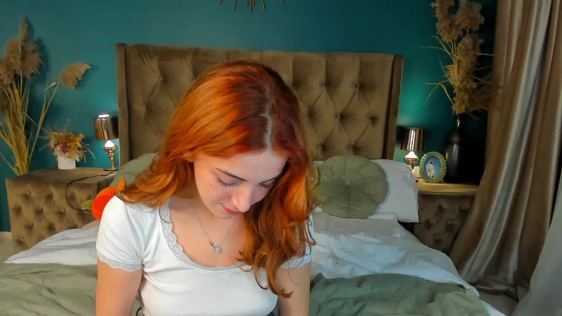 Gallery image thumbnail from ElsaYoung's myfreecams stream on, 09/22/2023, 14:50 image 16 of 20