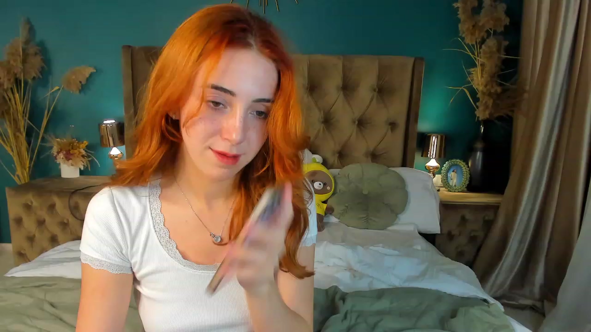 Gallery image thumbnail from ElsaYoung's myfreecams stream on, 09/22/2023, 14:50 image 17 of 20