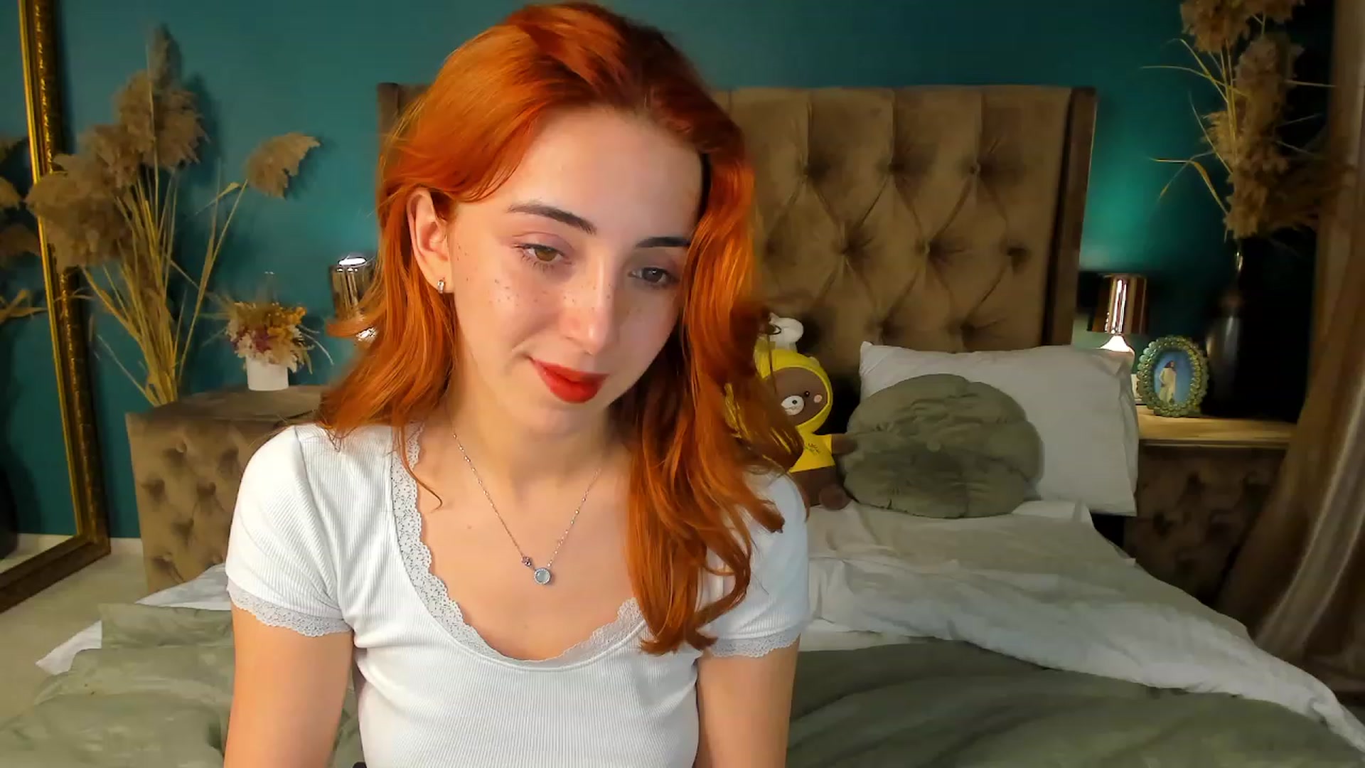 Gallery image thumbnail from ElsaYoung's myfreecams stream on, 09/22/2023, 16:52 image 12 of 20