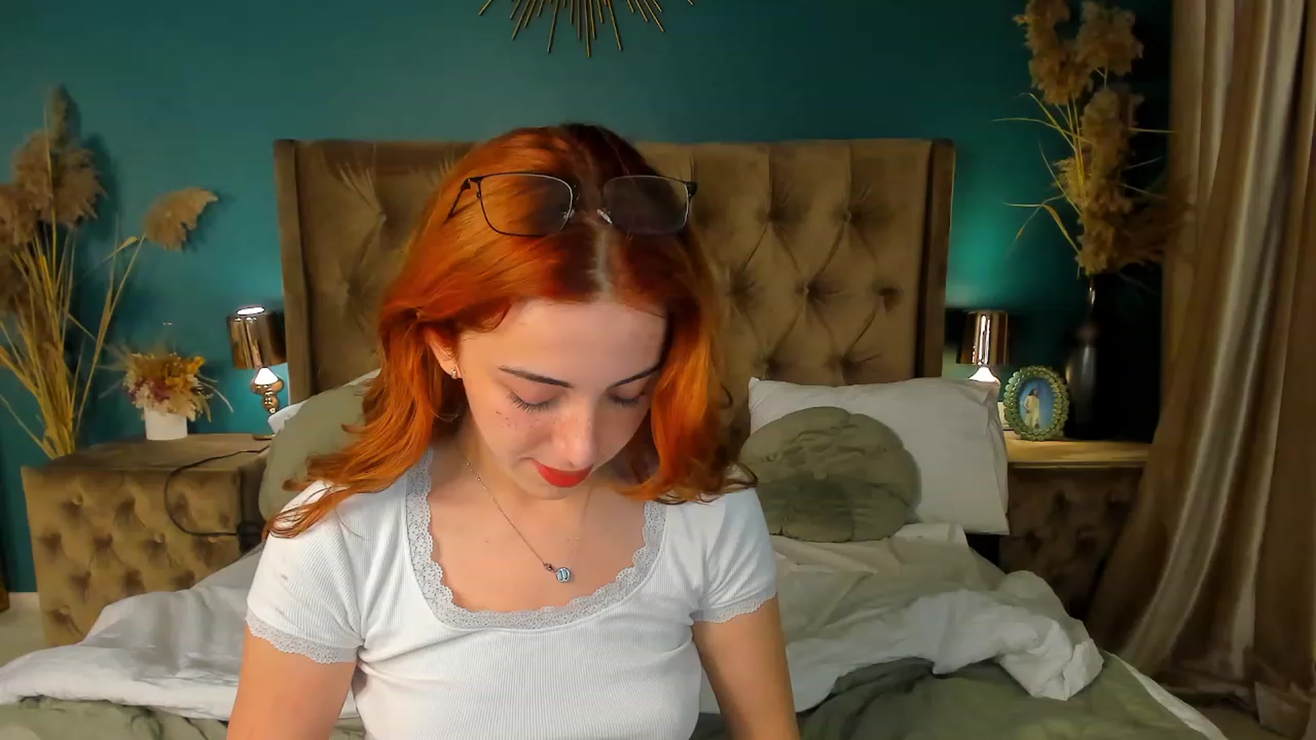 Gallery image thumbnail from ElsaYoung's myfreecams stream on, 09/22/2023, 17:46 image 1 of 20