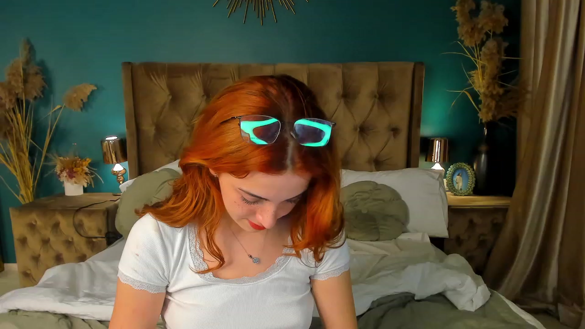 Gallery image thumbnail from ElsaYoung's myfreecams stream on, 09/22/2023, 17:46 image 7 of 20