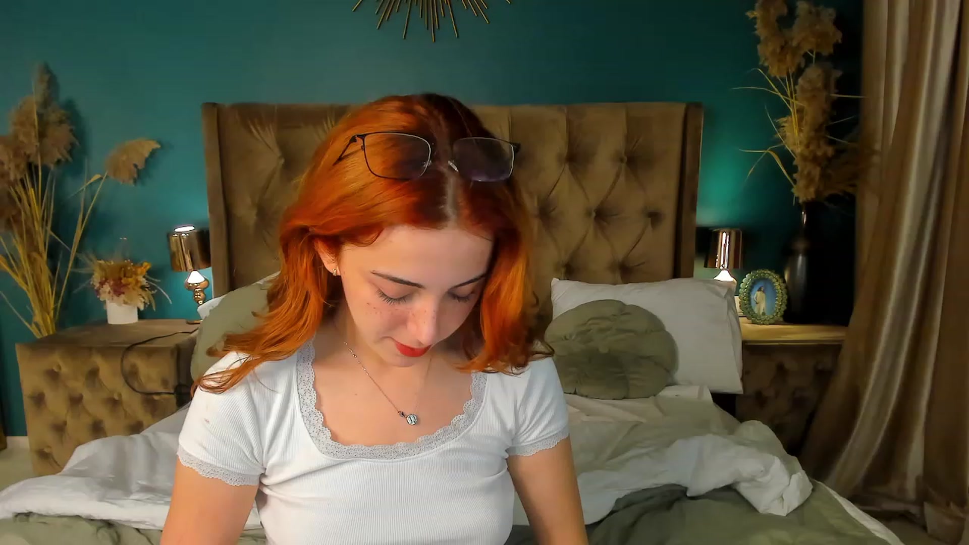 Gallery image thumbnail from ElsaYoung's myfreecams stream on, 09/22/2023, 17:46 image 2 of 20