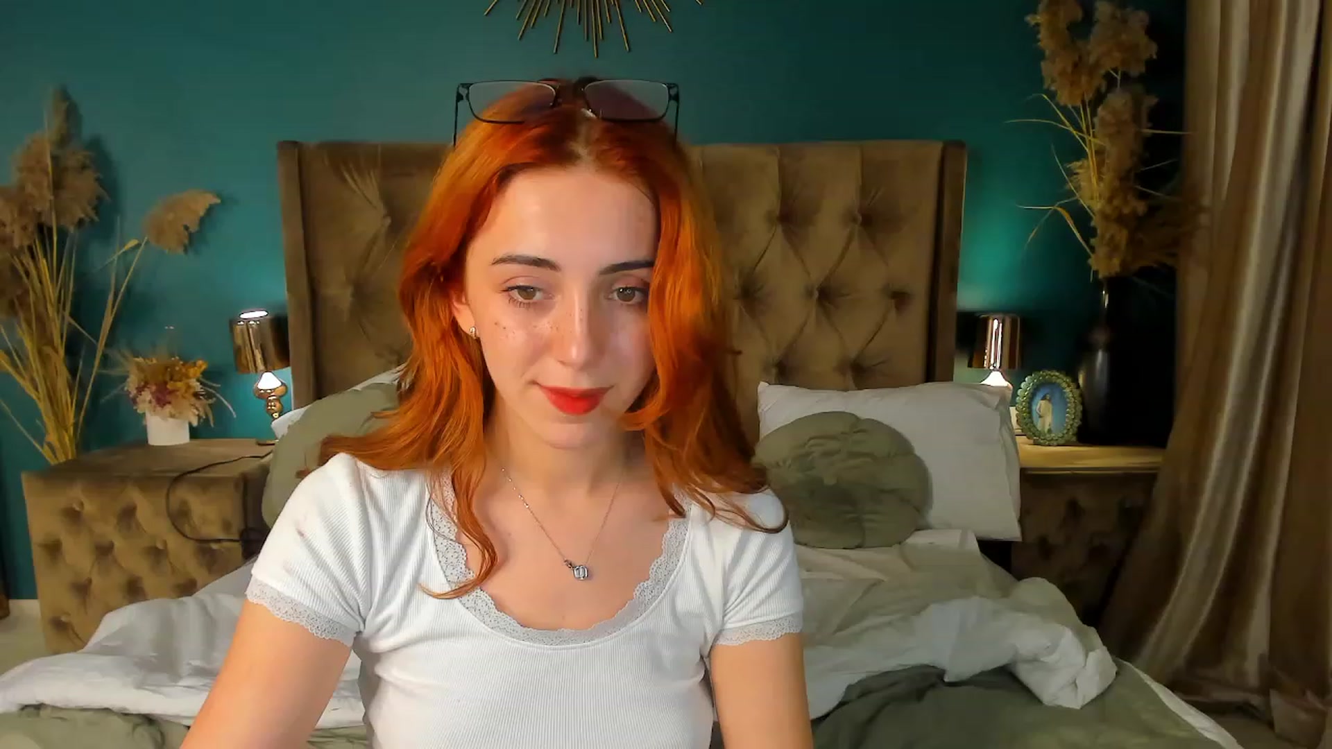 Gallery image thumbnail from ElsaYoung's myfreecams stream on, 09/22/2023, 17:46 image 5 of 20