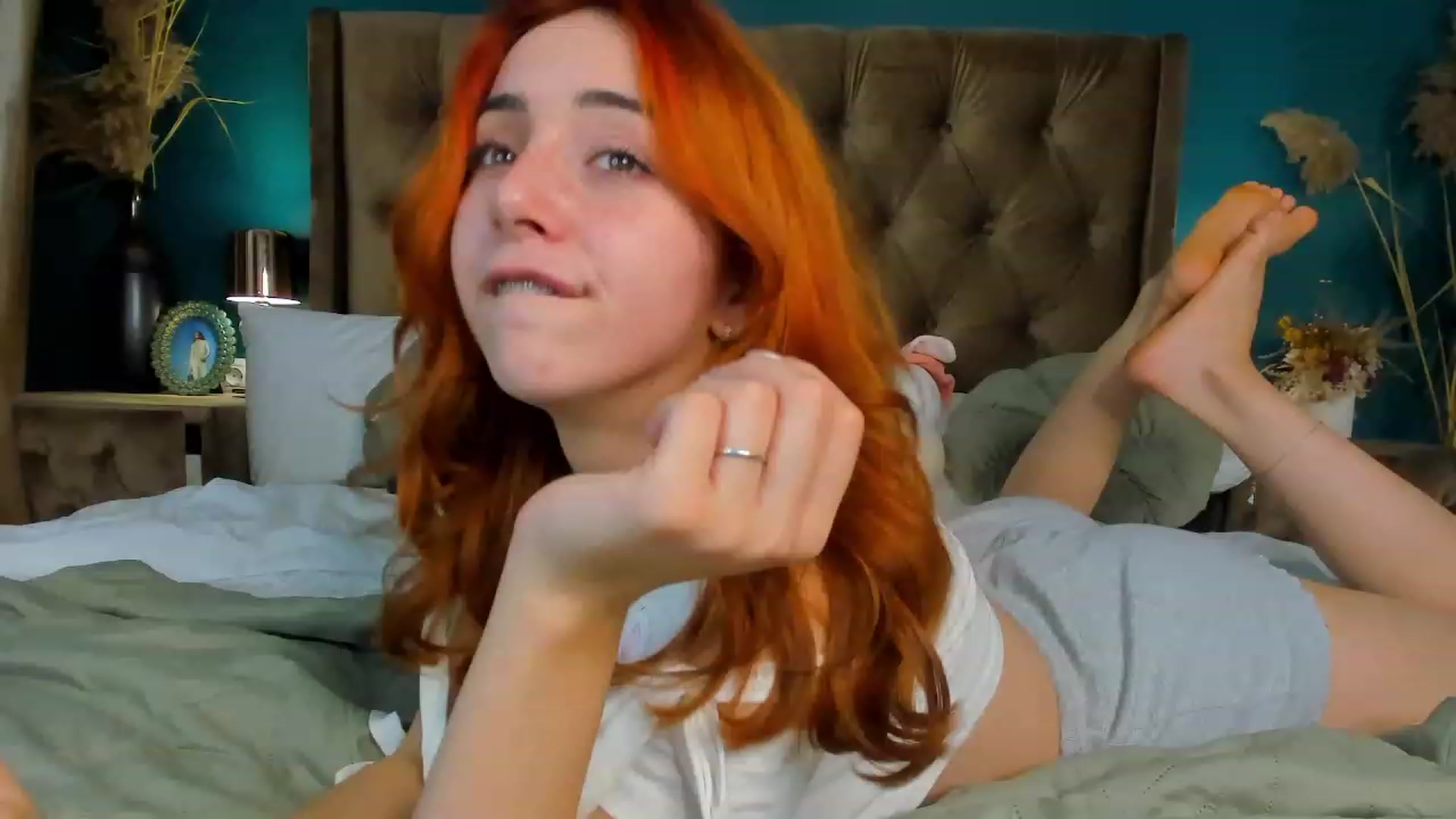 Gallery image thumbnail from ElsaYoung's myfreecams stream on, 09/23/2023, 10:54 image 19 of 20