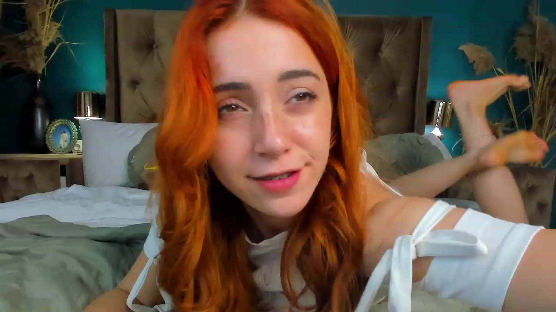 Gallery image thumbnail from ElsaYoung's myfreecams stream on, 09/23/2023, 10:54 image 10 of 20