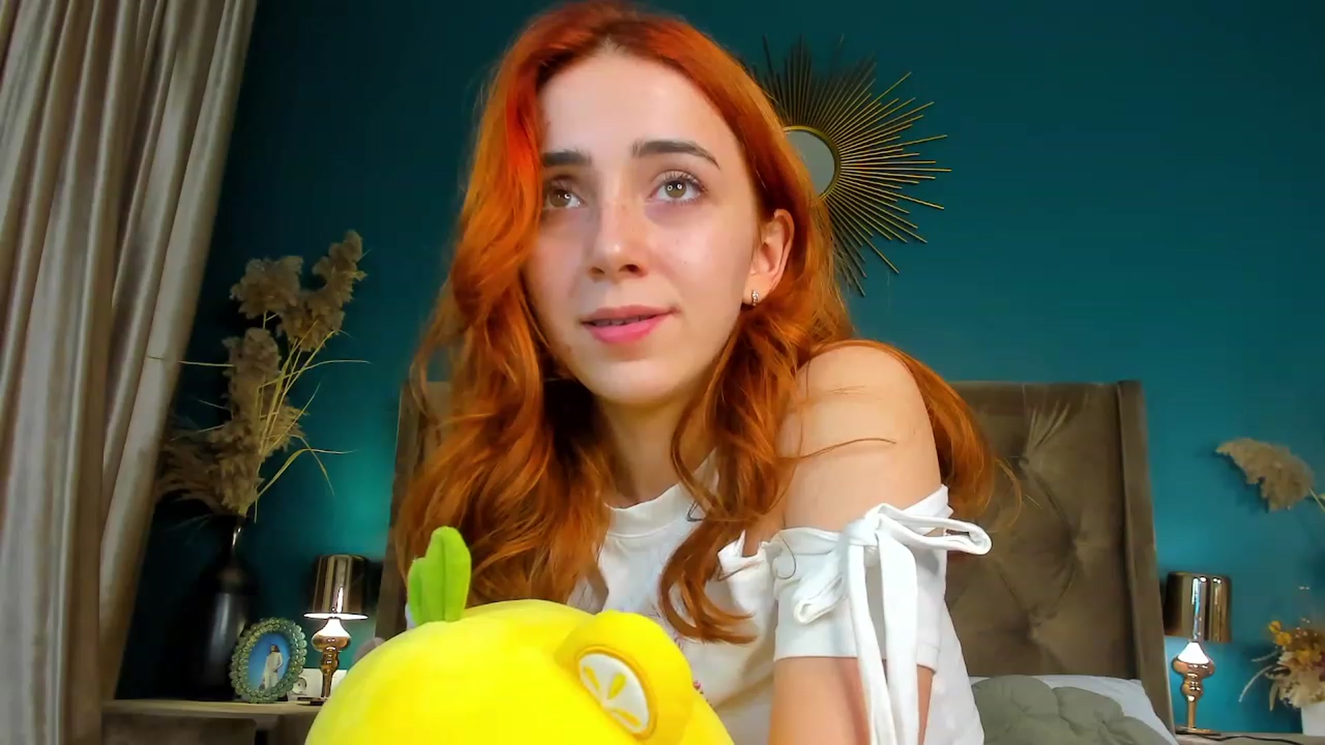 Gallery image thumbnail from ElsaYoung's myfreecams stream on, 09/23/2023, 18:05 image 15 of 20