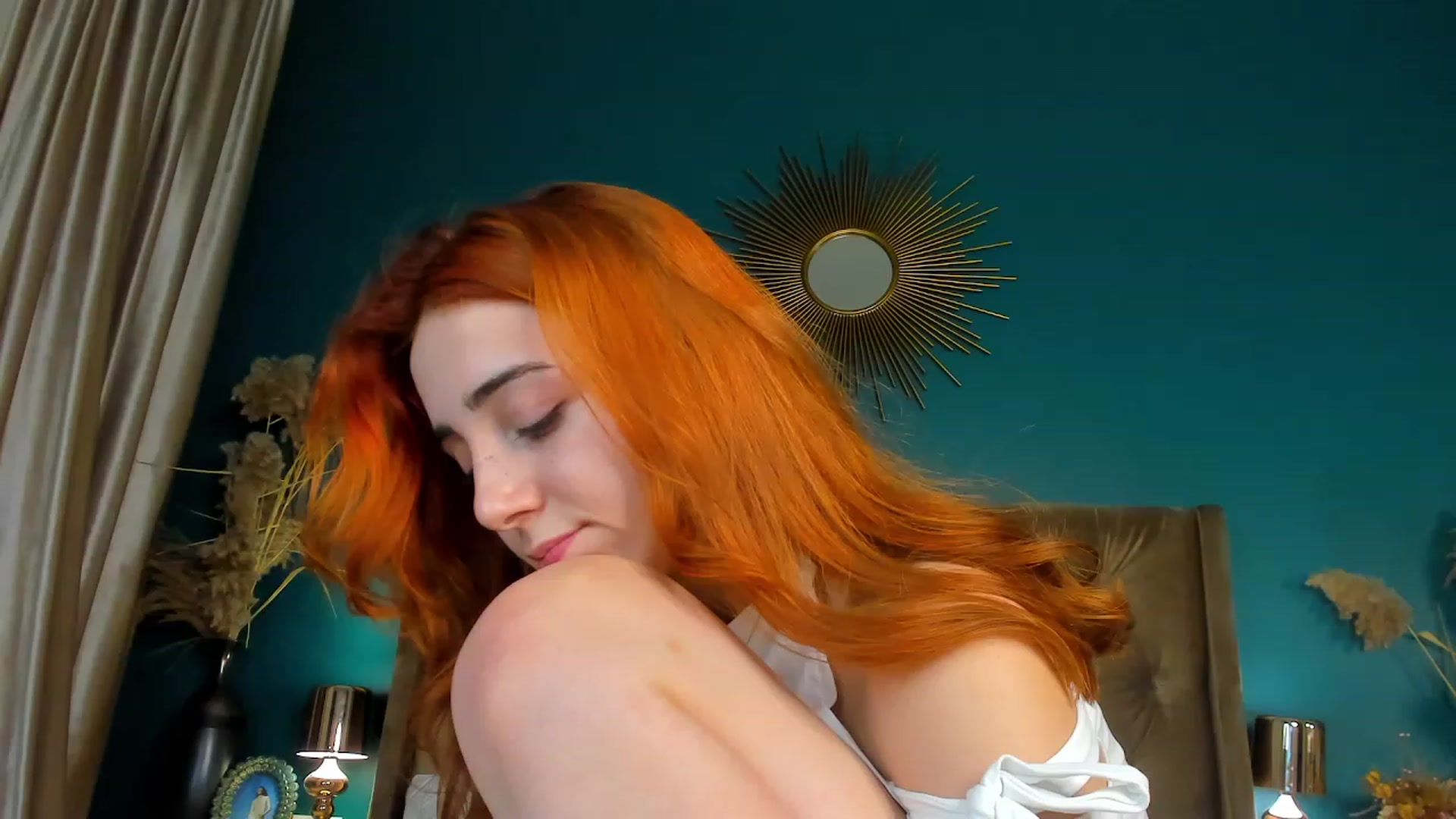 Gallery image thumbnail from ElsaYoung's myfreecams stream on, 09/23/2023, 18:05 image 6 of 20