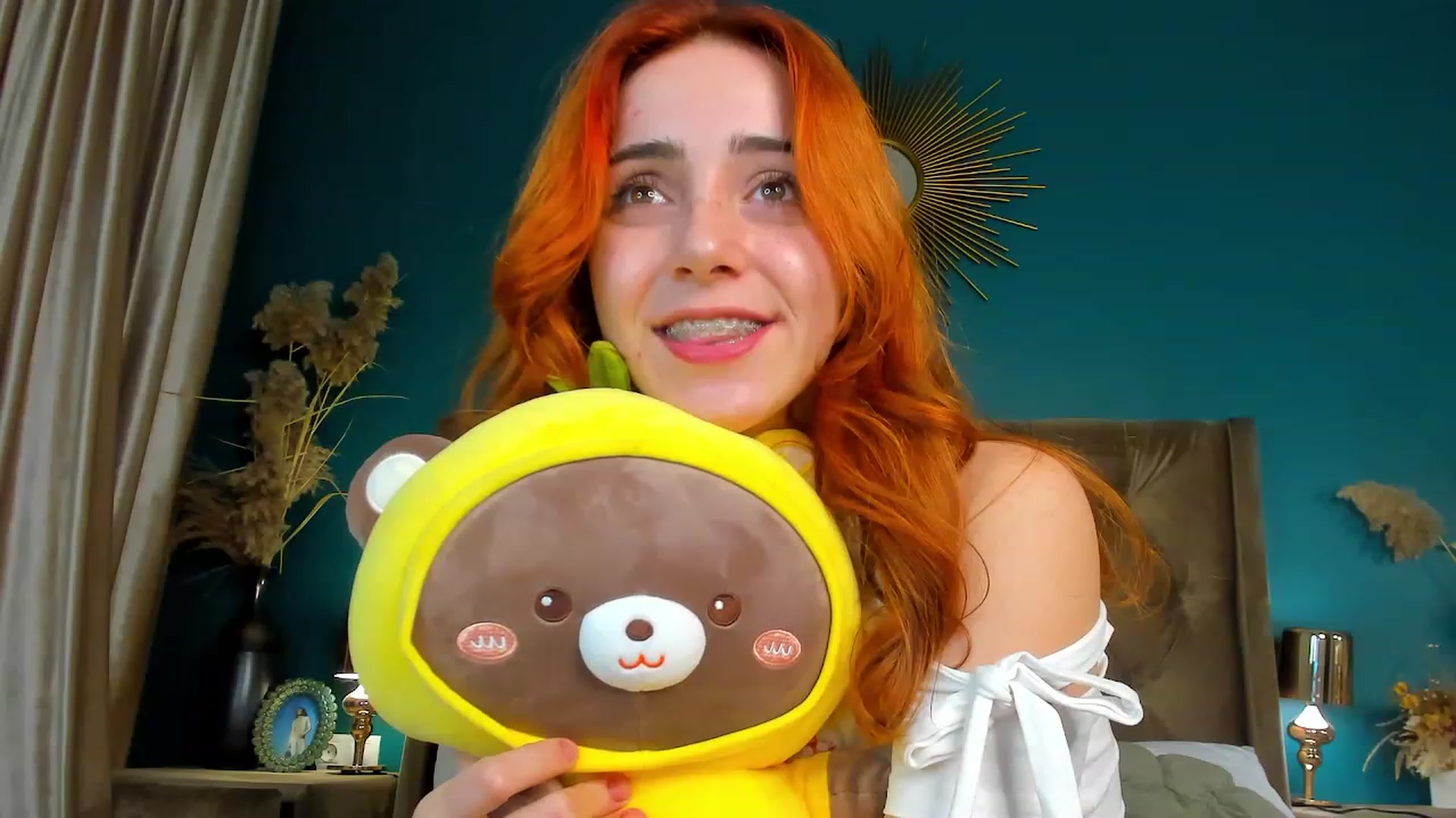 Gallery image thumbnail from ElsaYoung's myfreecams stream on, 09/23/2023, 18:05 image 14 of 20