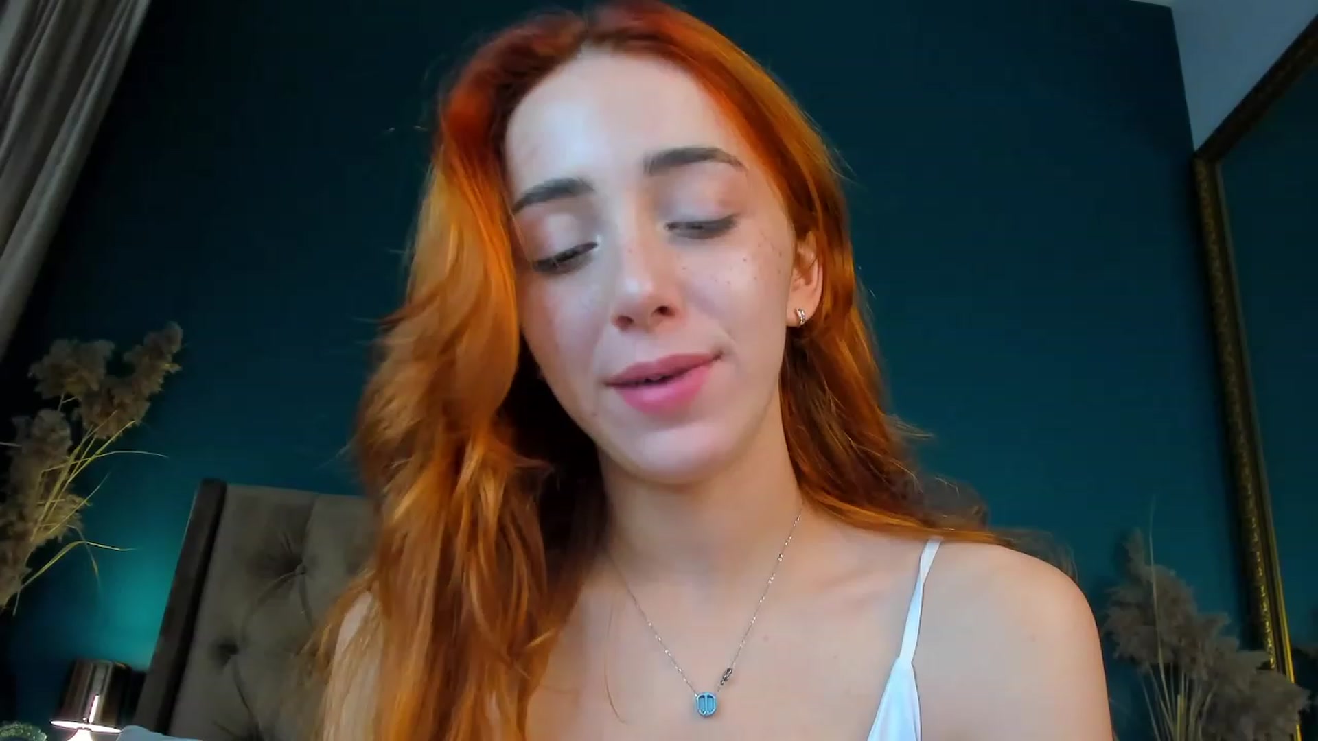 Gallery image thumbnail from ElsaYoung's myfreecams stream on, 09/24/2023, 16:48 image 17 of 20