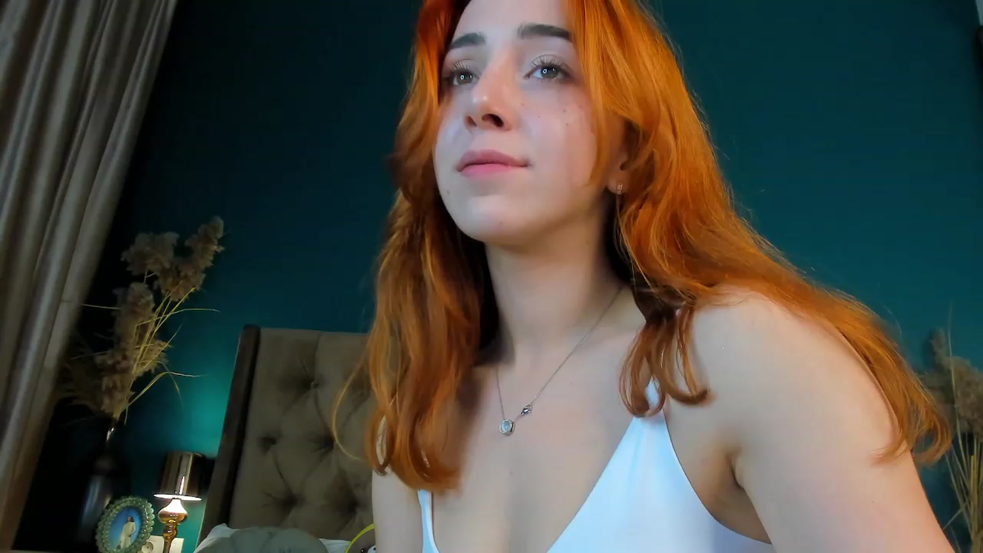 Gallery image thumbnail from ElsaYoung's myfreecams stream on, 09/24/2023, 19:17 image 16 of 20