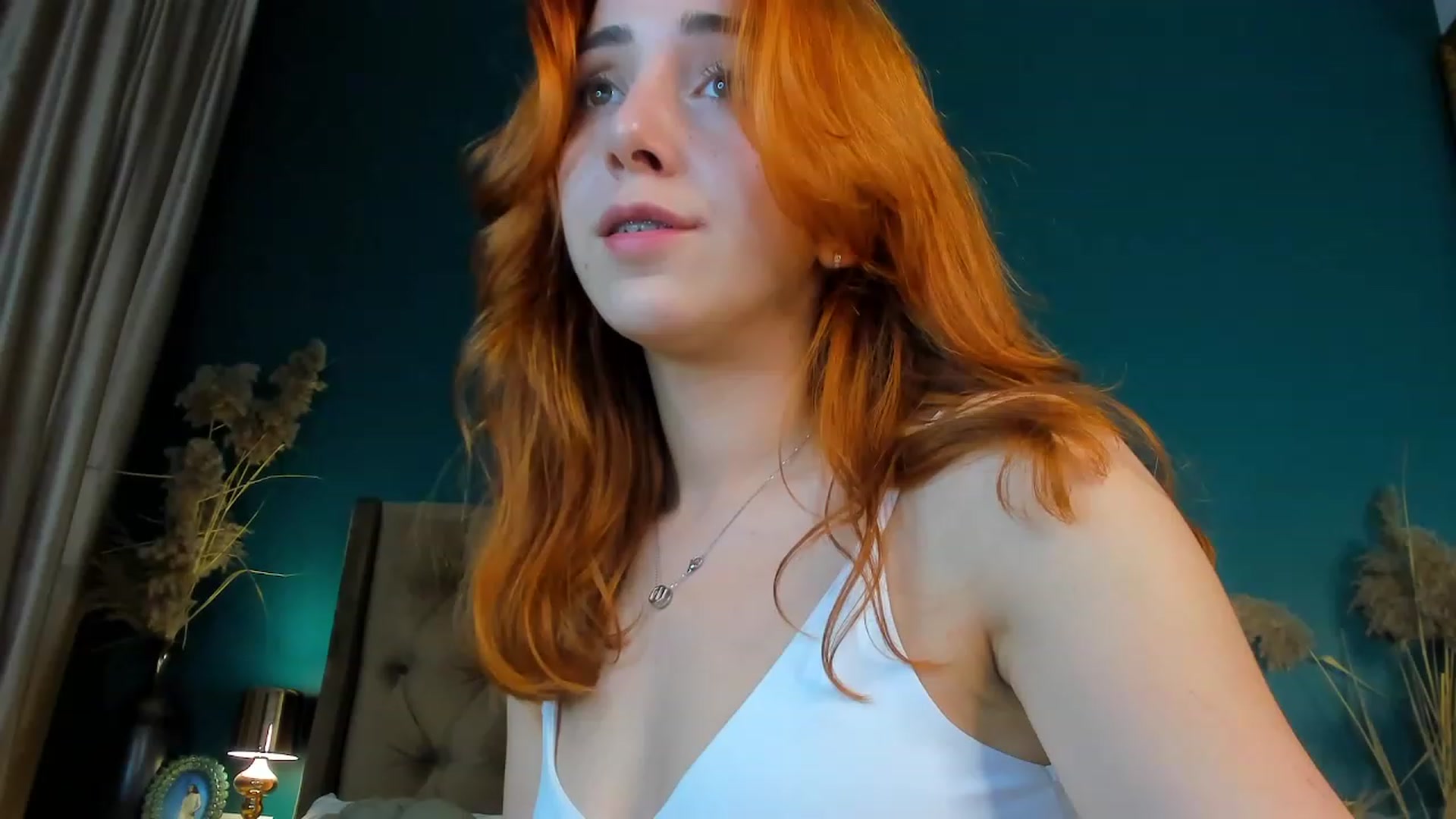 Gallery image thumbnail from ElsaYoung's myfreecams stream on, 09/24/2023, 19:17 image 14 of 20