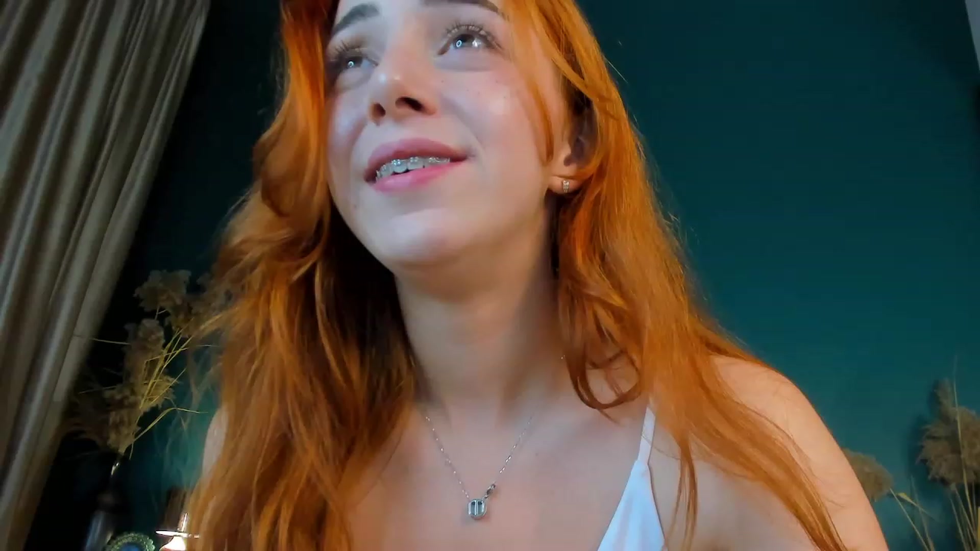 Gallery image thumbnail from ElsaYoung's myfreecams stream on, 09/24/2023, 19:17 image 8 of 20