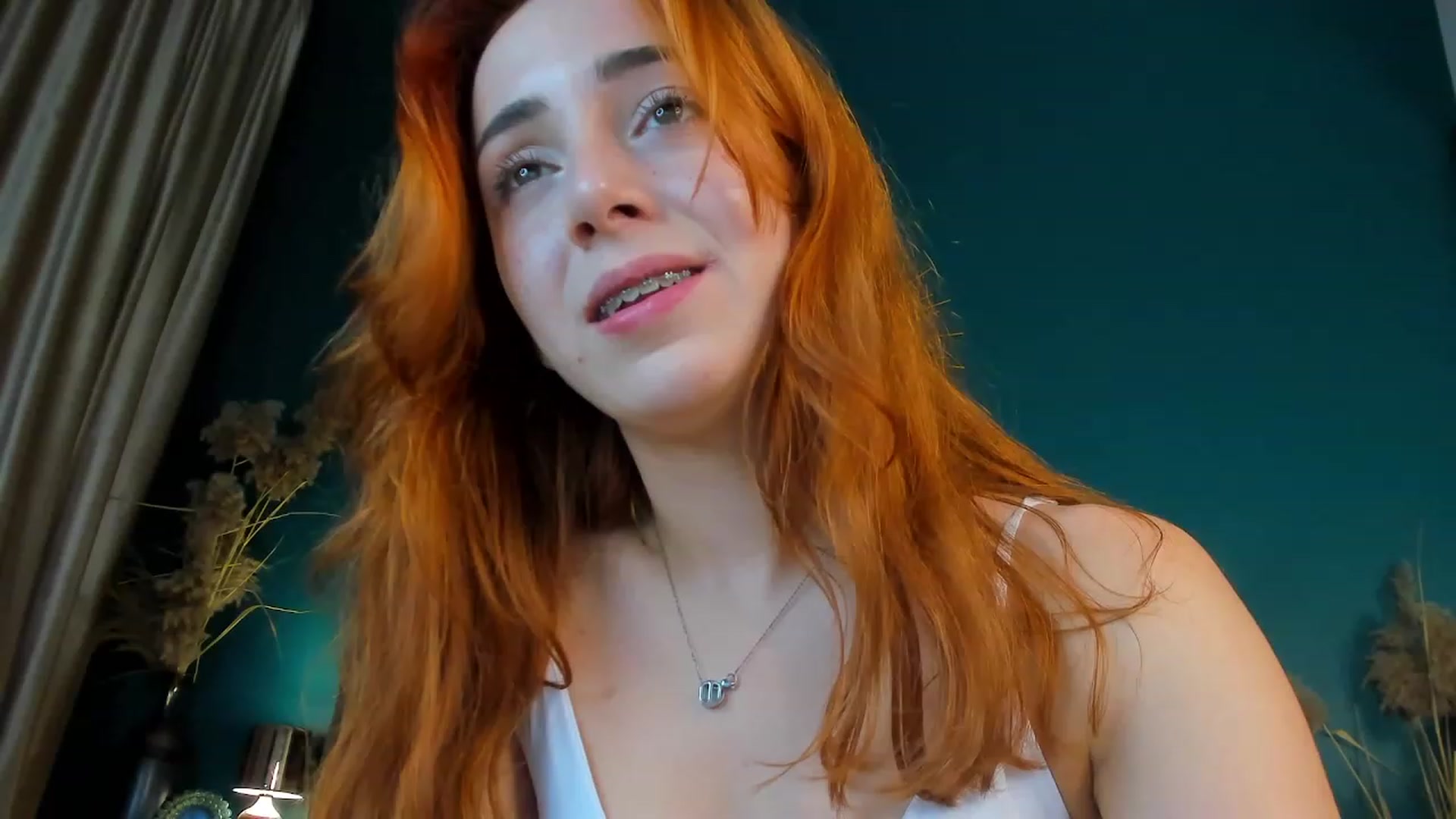 Gallery image thumbnail from ElsaYoung's myfreecams stream on, 09/24/2023, 19:17 image 6 of 20