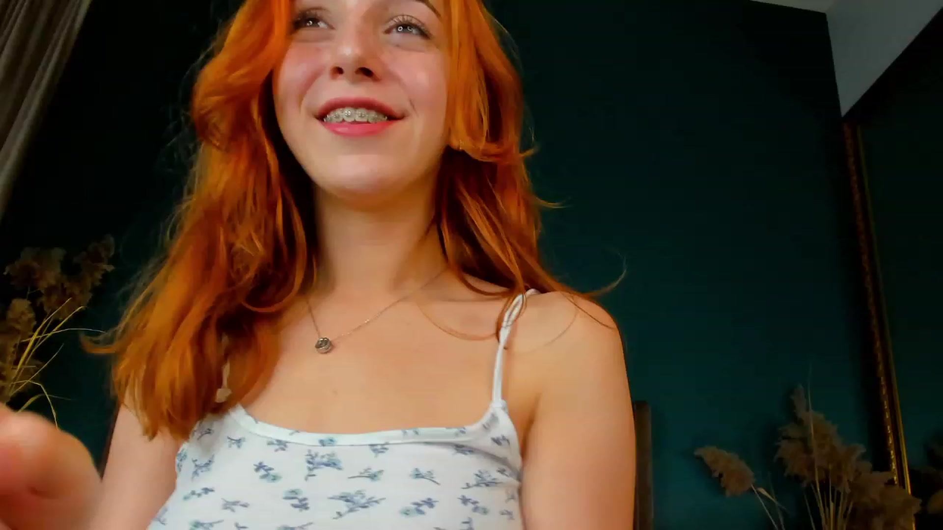 Gallery image thumbnail from ElsaYoung's myfreecams stream on, 09/26/2023, 18:25 image 11 of 20