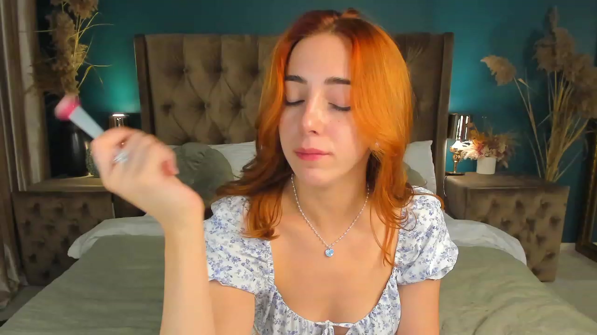 Gallery image thumbnail from ElsaYoung's myfreecams stream on, 09/28/2023, 15:07 image 14 of 20