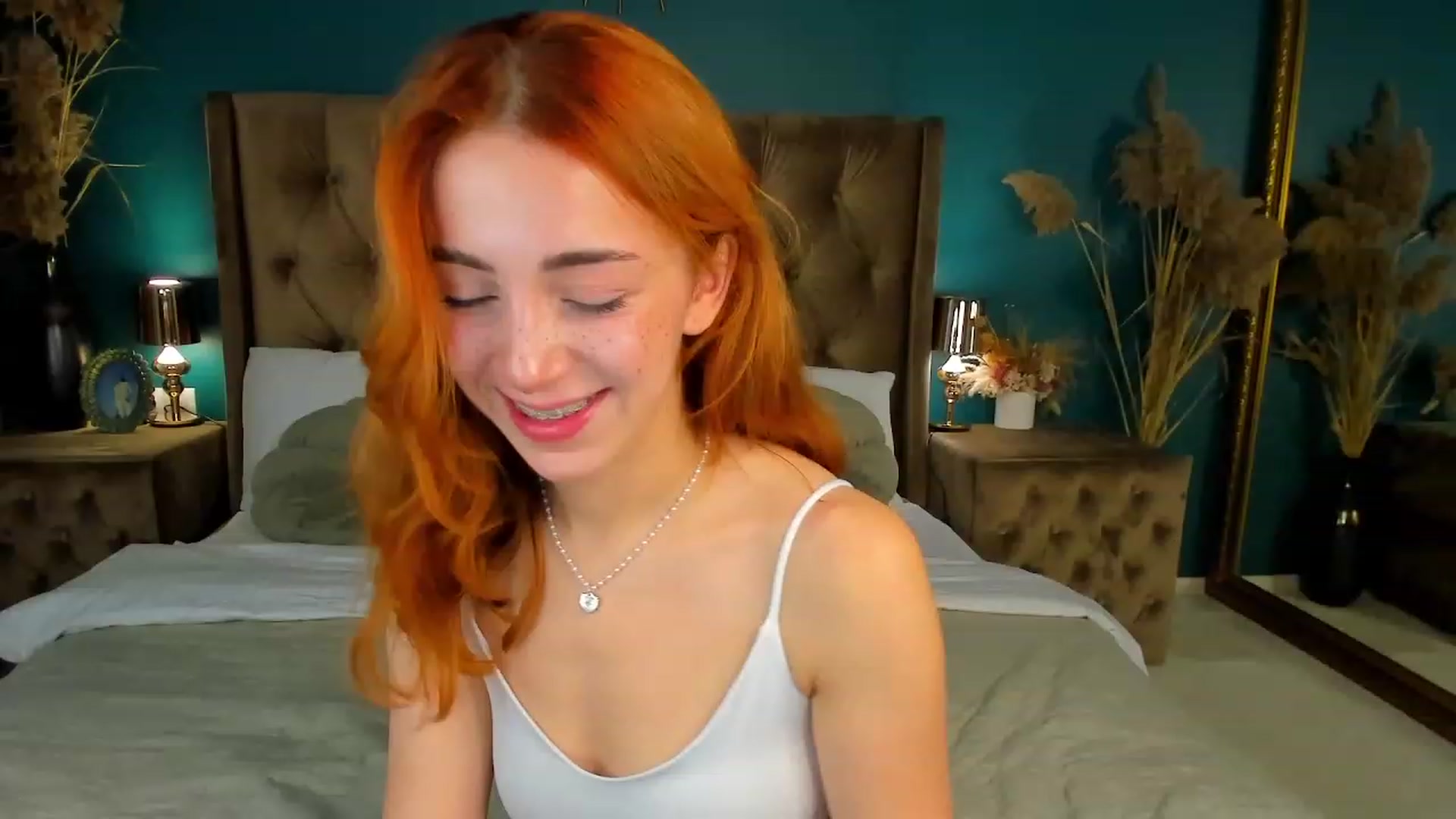 Gallery image thumbnail from ElsaYoung's myfreecams stream on, 09/29/2023, 12:32 image 14 of 20