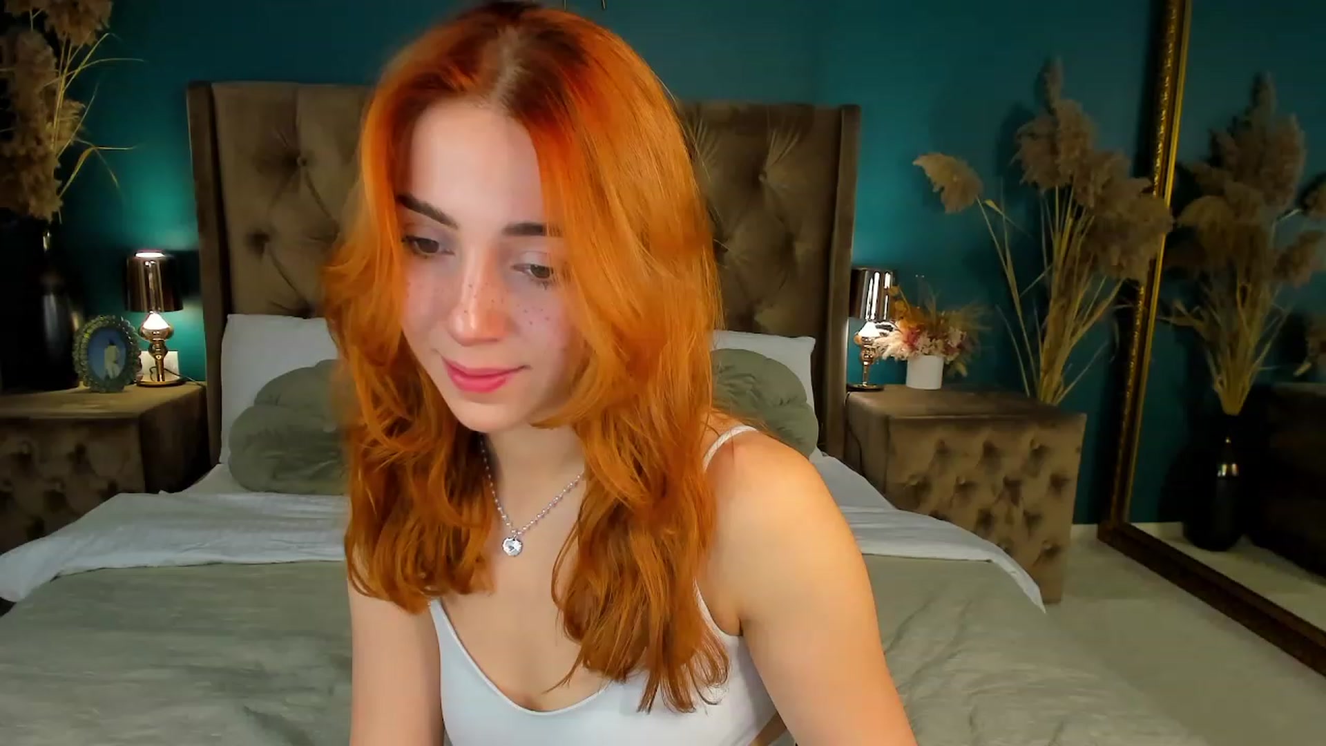 Gallery image thumbnail from ElsaYoung's myfreecams stream on, 09/29/2023, 12:32 image 18 of 20