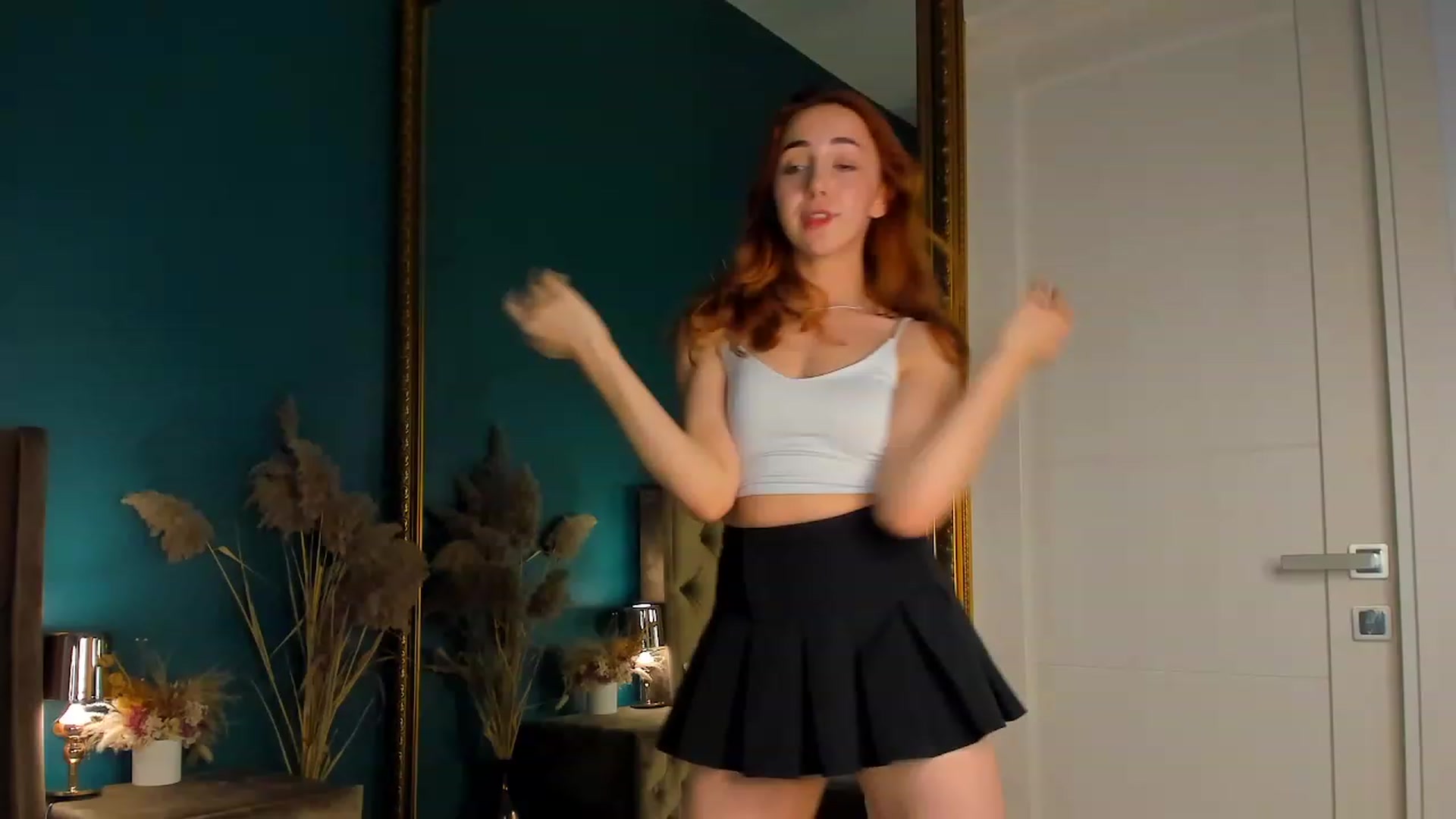 Gallery image thumbnail from ElsaYoung's myfreecams stream on, 09/29/2023, 15:33 image 2 of 20