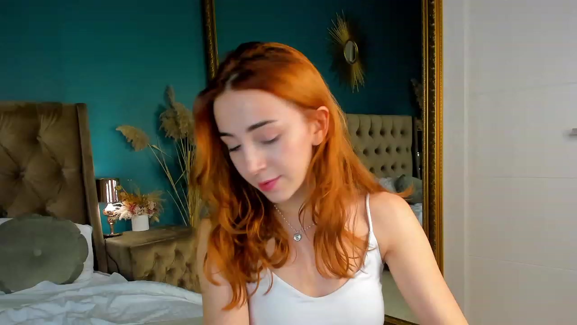 Gallery image thumbnail from ElsaYoung's myfreecams stream on, 09/29/2023, 17:34 image 17 of 20