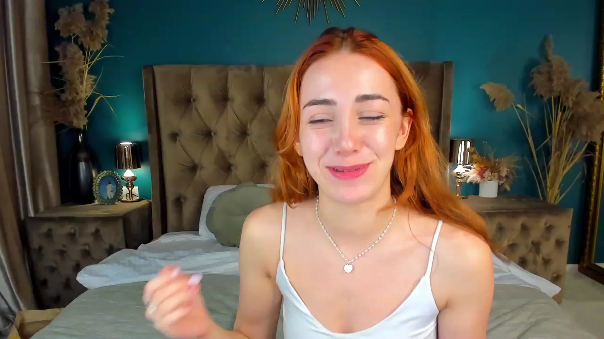 Gallery image thumbnail from ElsaYoung's myfreecams stream on, 09/29/2023, 17:34 image 2 of 20
