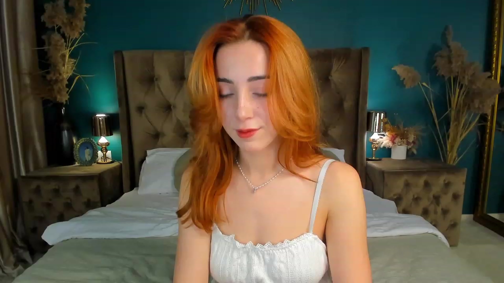 Gallery image thumbnail from ElsaYoung's myfreecams stream on, 09/30/2023, 12:31 image 17 of 20