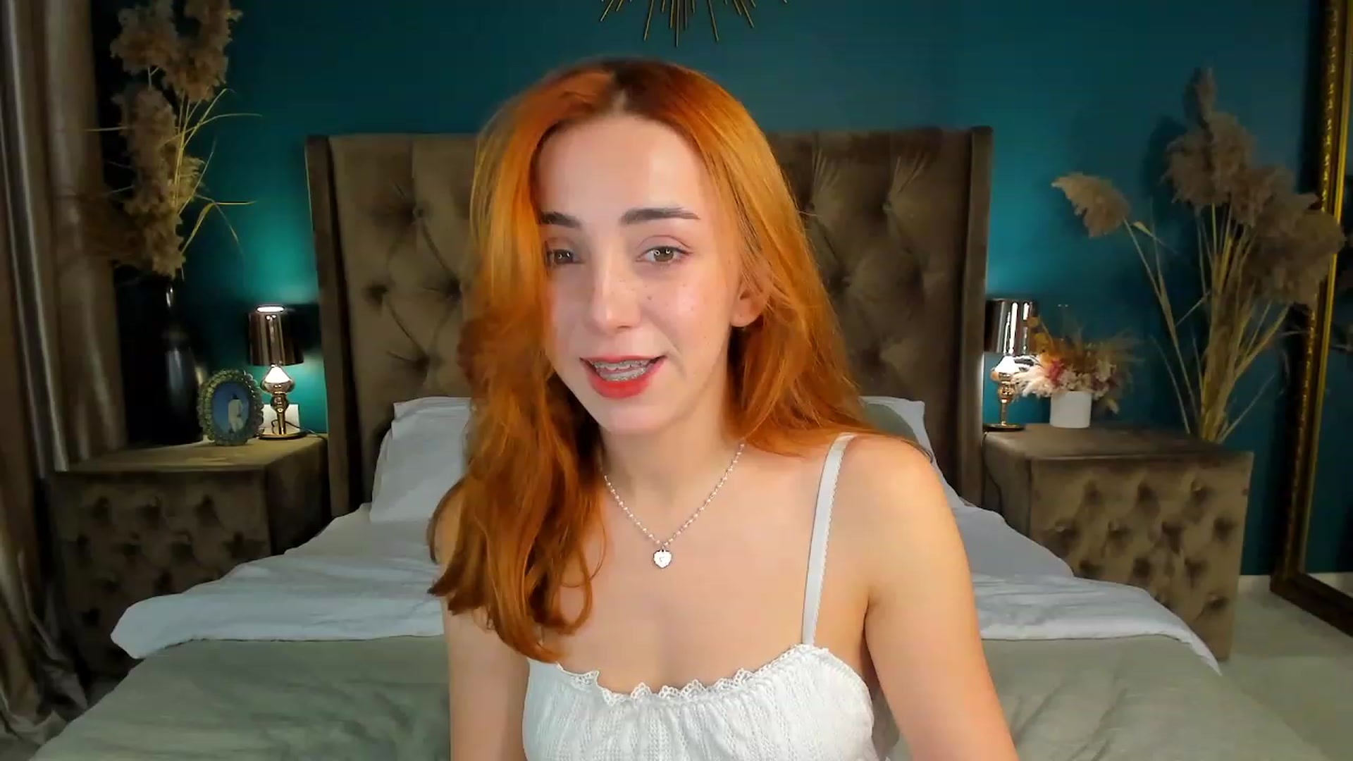Gallery image thumbnail from ElsaYoung's myfreecams stream on, 09/30/2023, 12:31 image 19 of 20