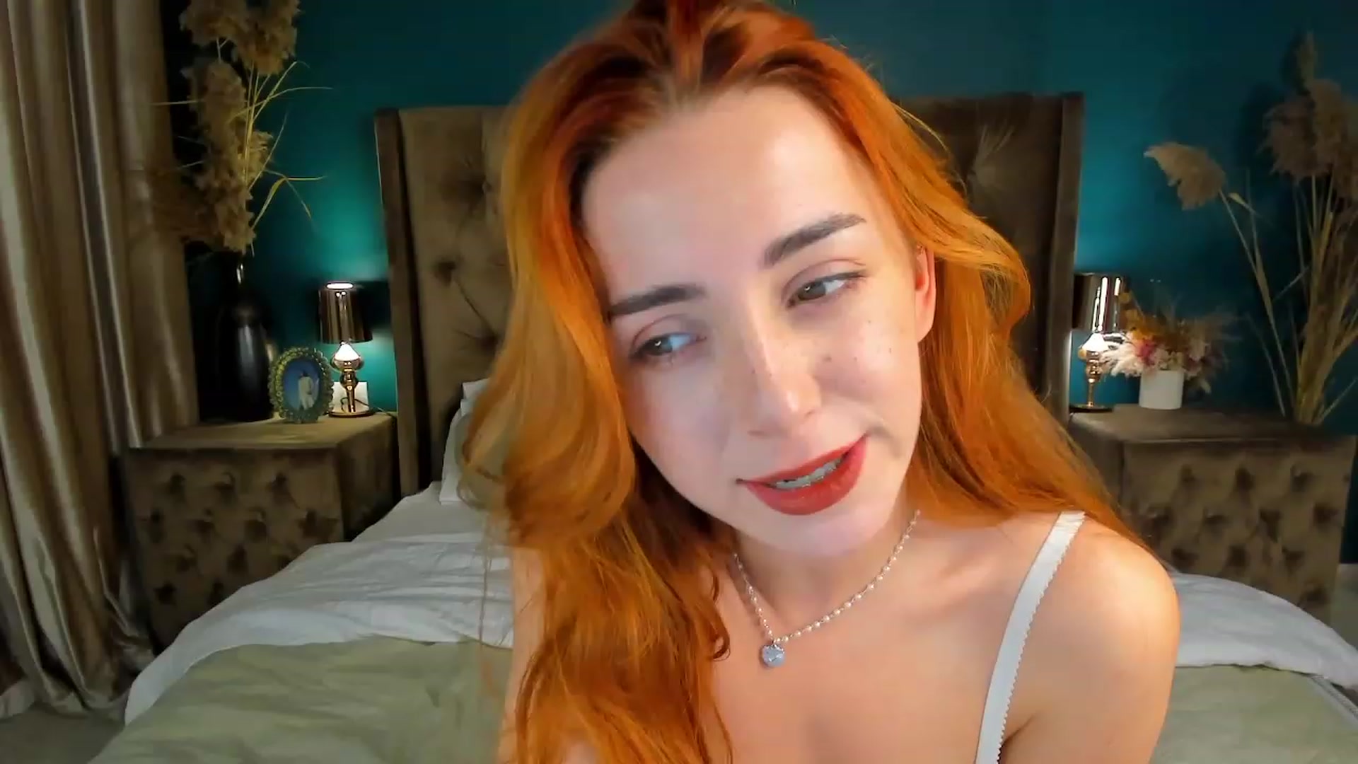 Gallery image thumbnail from ElsaYoung's myfreecams stream on, 09/30/2023, 15:25 image 16 of 20