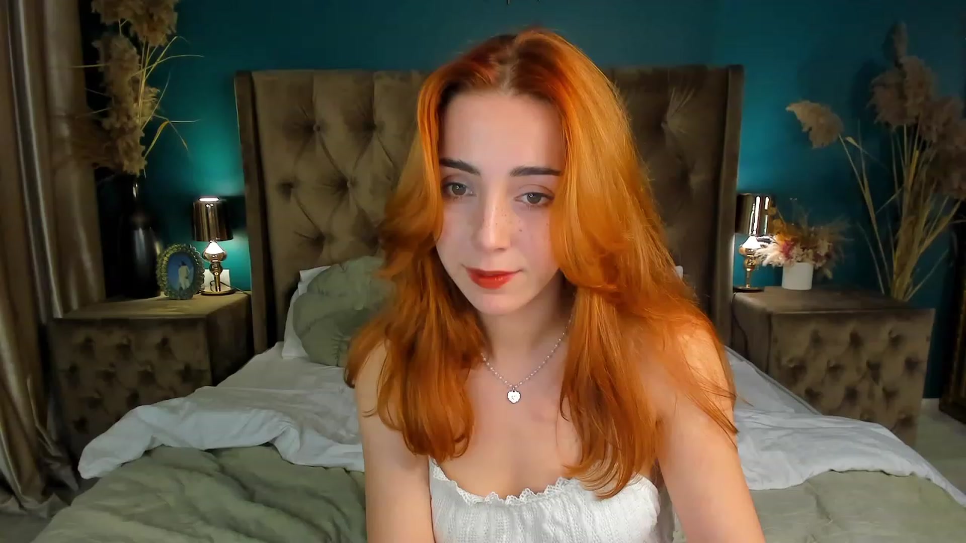 Gallery image thumbnail from ElsaYoung's myfreecams stream on, 09/30/2023, 17:22 image 3 of 20