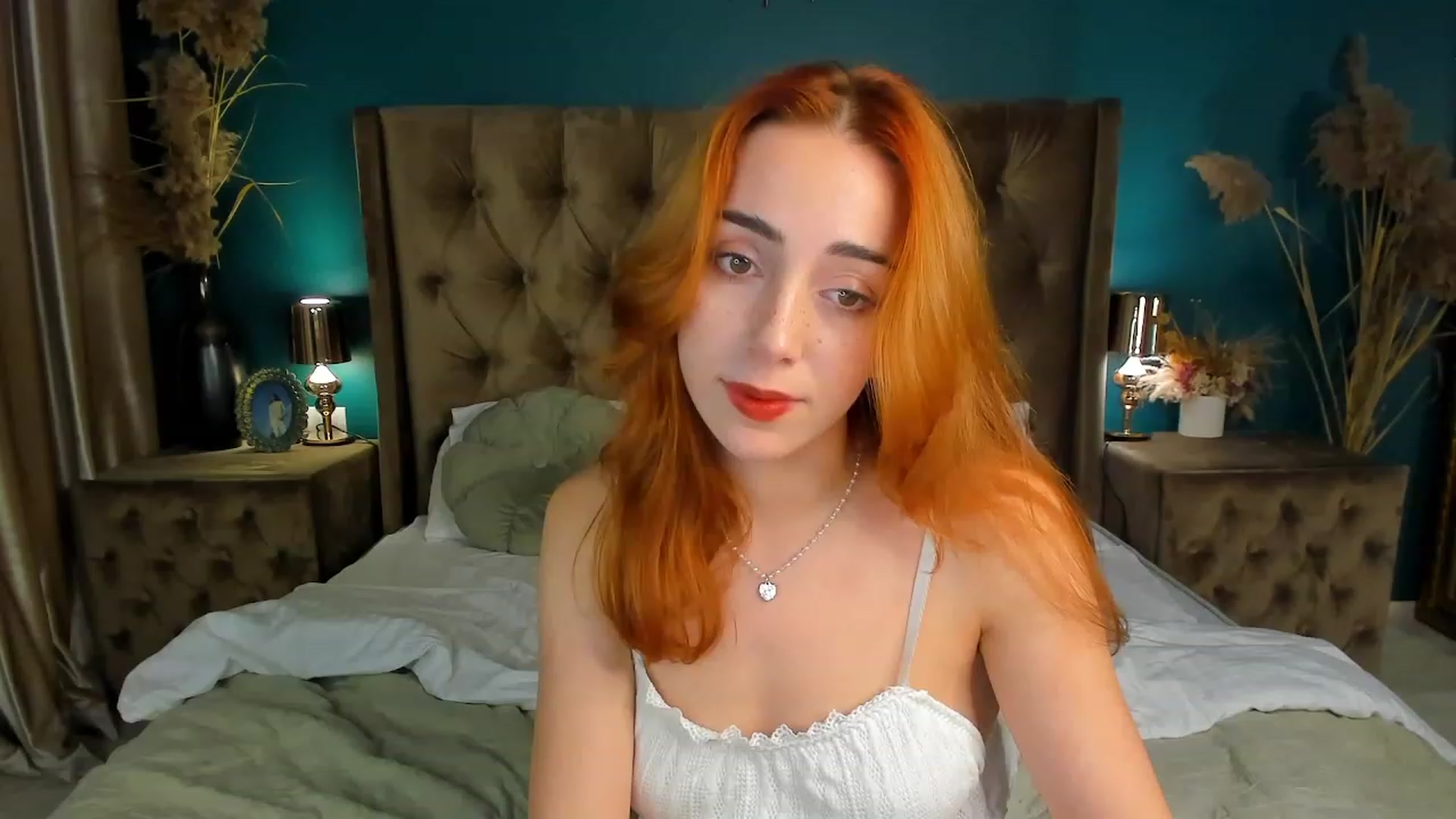 Gallery image thumbnail from ElsaYoung's myfreecams stream on, 09/30/2023, 17:22 image 4 of 20