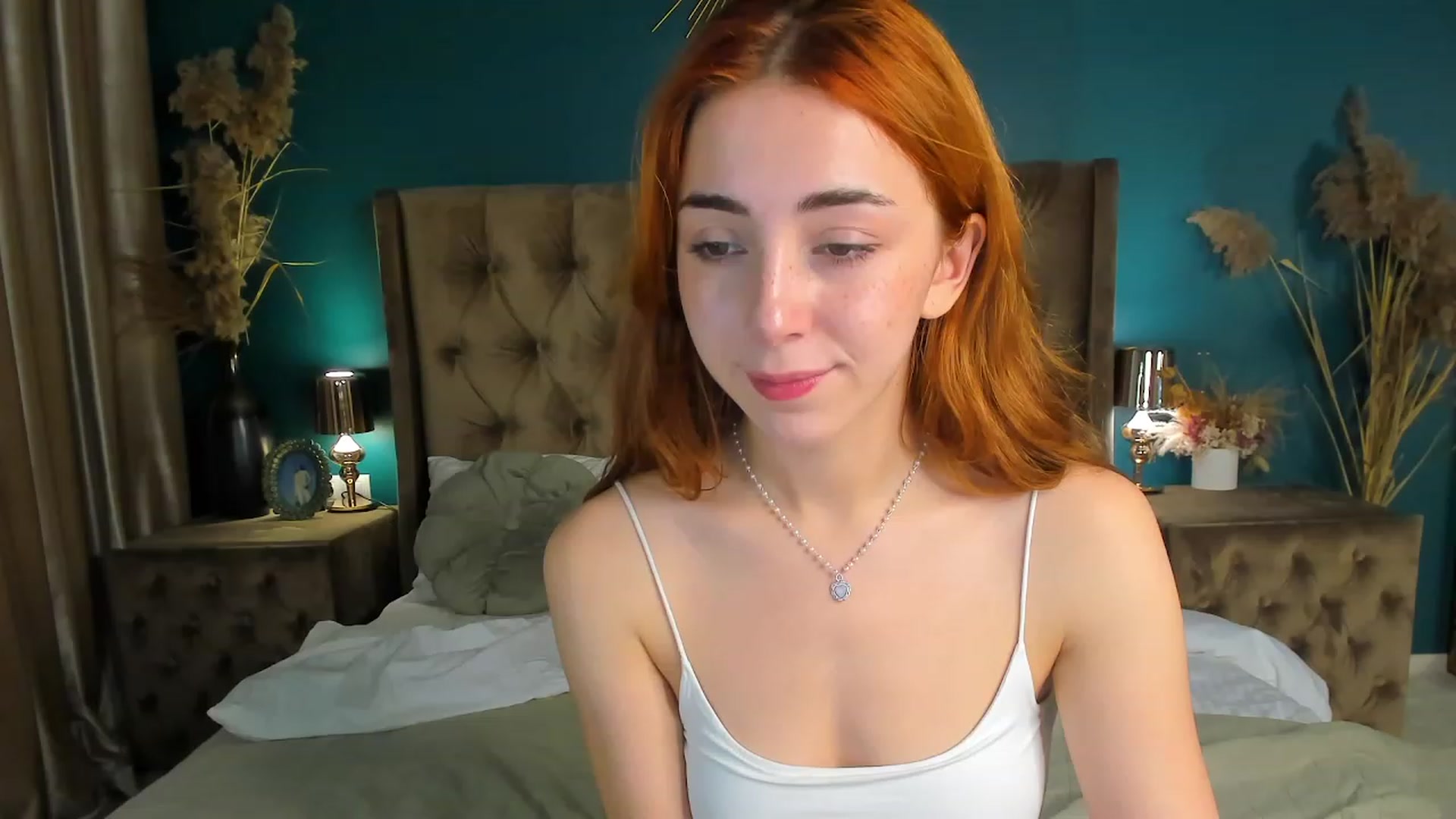 Gallery image thumbnail from ElsaYoung's myfreecams stream on, 10/04/2023, 15:11 image 6 of 20