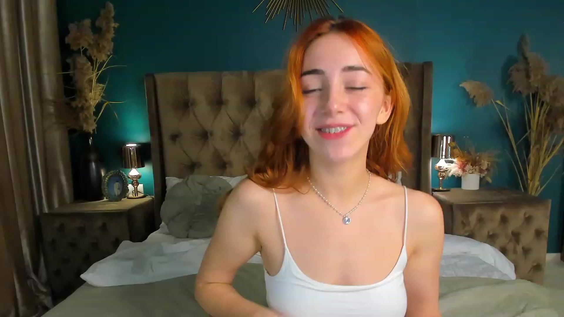 Gallery image thumbnail from ElsaYoung's myfreecams stream on, 10/04/2023, 15:11 image 20 of 20