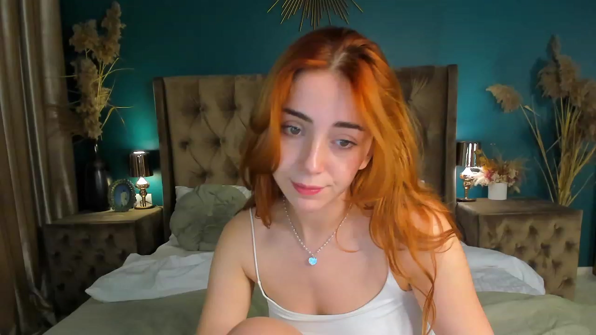 Gallery image thumbnail from ElsaYoung's myfreecams stream on, 10/04/2023, 15:11 image 11 of 20