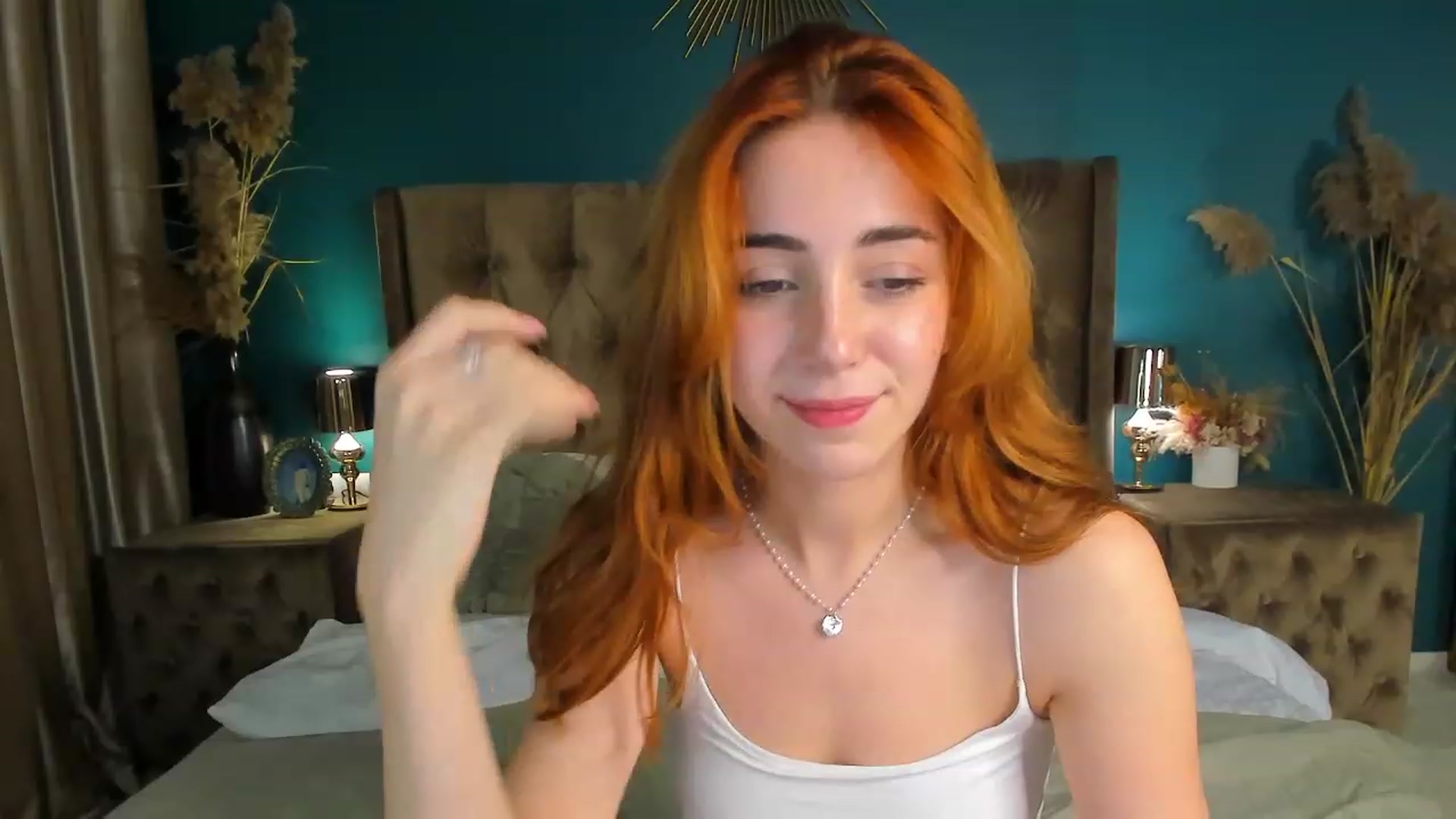 Gallery image thumbnail from ElsaYoung's myfreecams stream on, 10/04/2023, 15:11 image 13 of 20