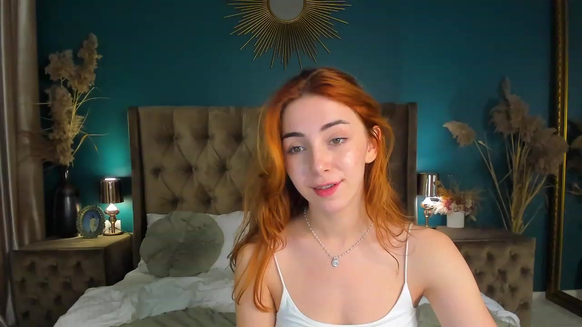 Gallery image thumbnail from ElsaYoung's myfreecams stream on, 10/04/2023, 16:37 image 8 of 20