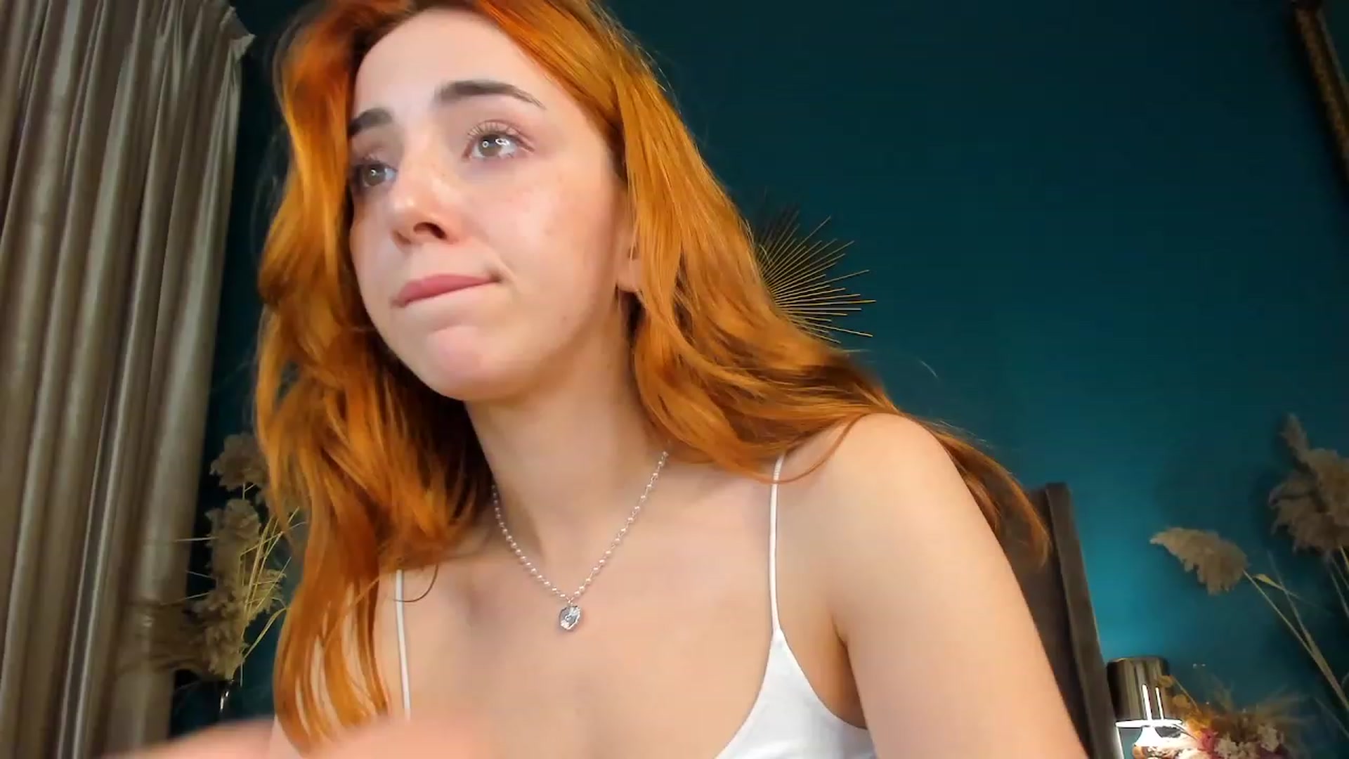 Gallery image thumbnail from ElsaYoung's myfreecams stream on, 10/04/2023, 18:40 image 19 of 20