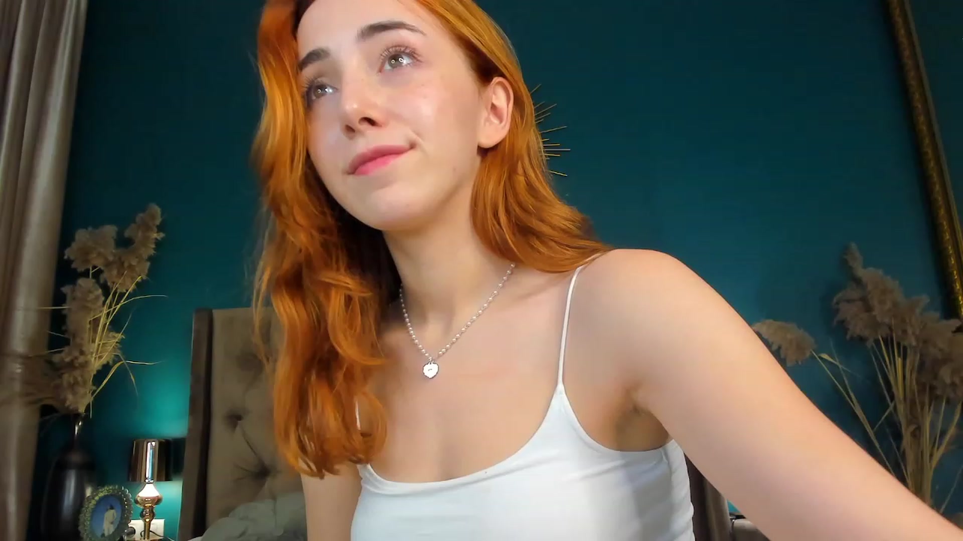Gallery image thumbnail from ElsaYoung's myfreecams stream on, 10/04/2023, 18:40 image 9 of 20