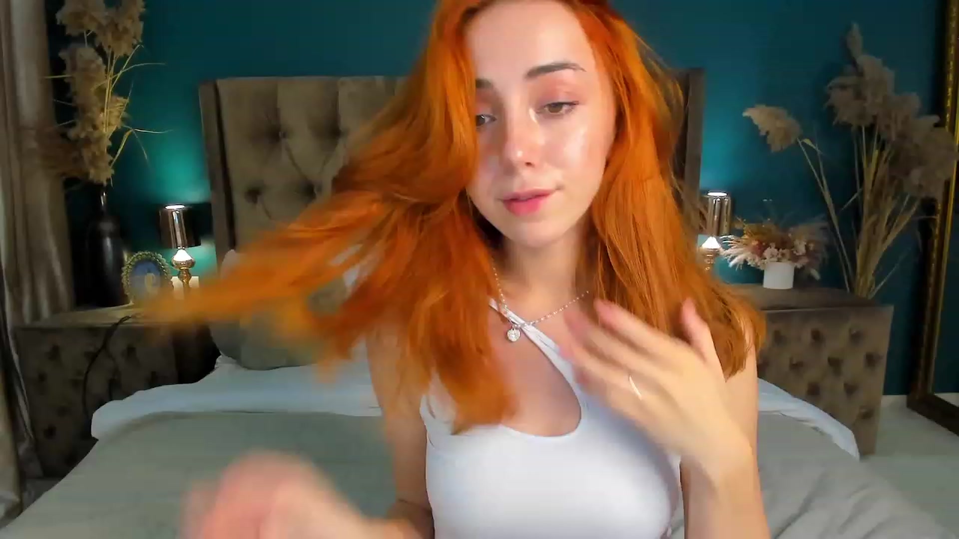 Gallery image thumbnail from ElsaYoung's myfreecams stream on, 10/05/2023, 12:48 image 18 of 20