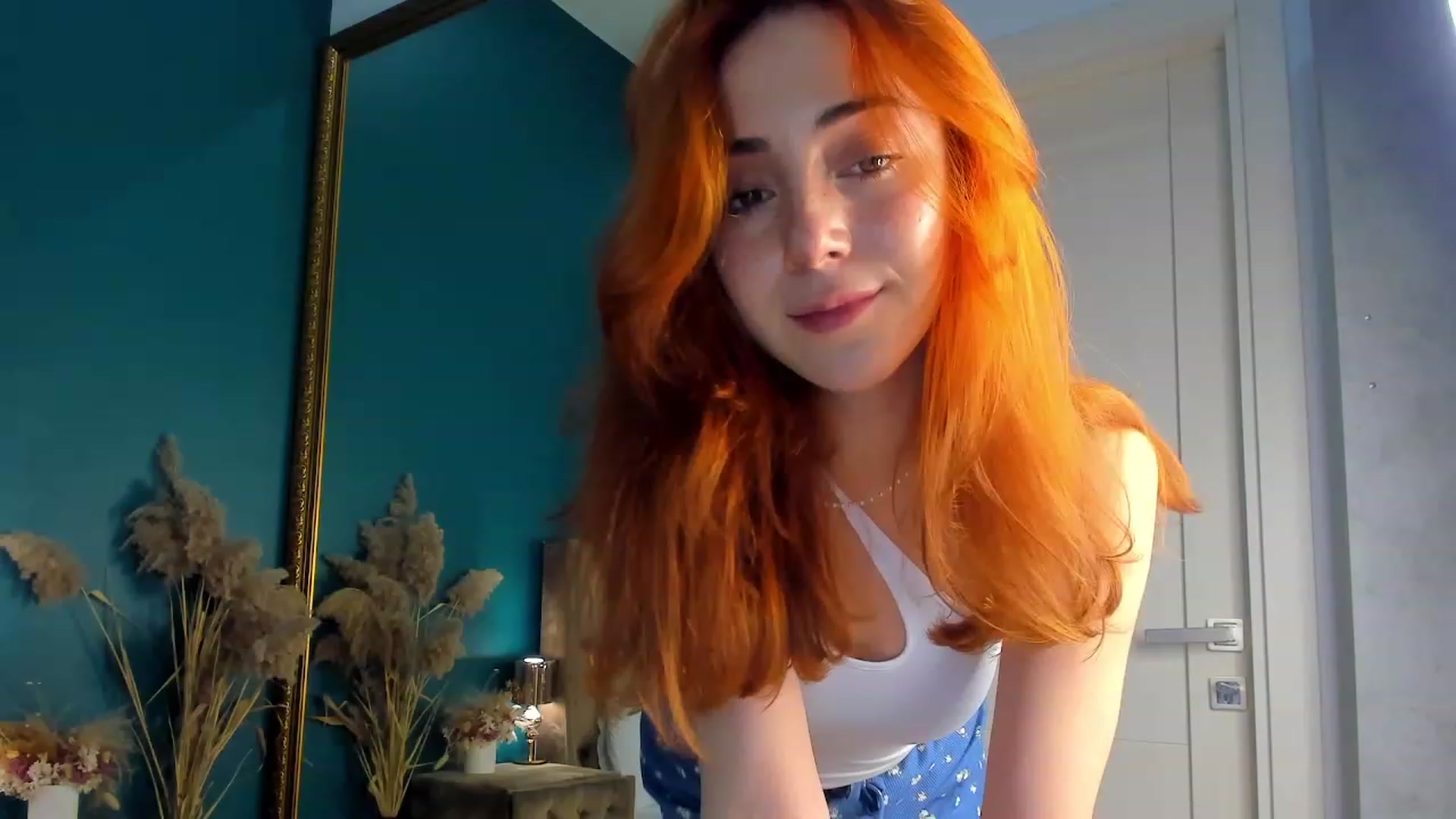 Gallery image thumbnail from ElsaYoung's myfreecams stream on, 10/05/2023, 12:48 image 11 of 20