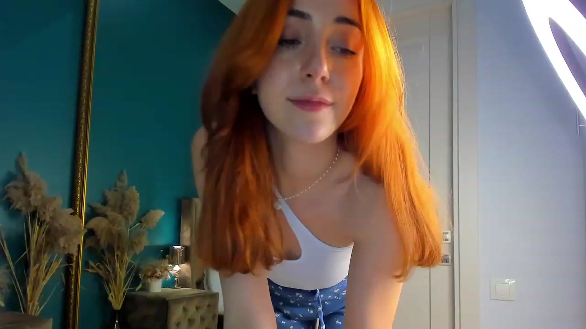 Gallery image thumbnail from ElsaYoung's myfreecams stream on, 10/05/2023, 13:38 image 7 of 20