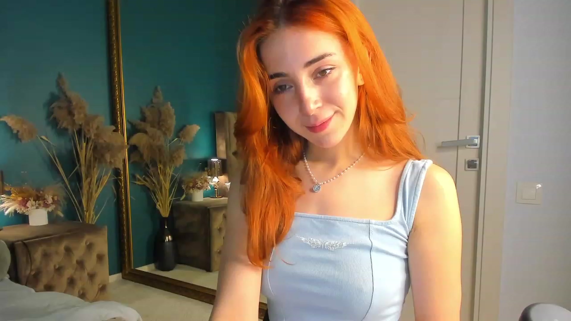 Gallery image thumbnail from ElsaYoung's myfreecams stream on, 10/06/2023, 12:39 image 13 of 20