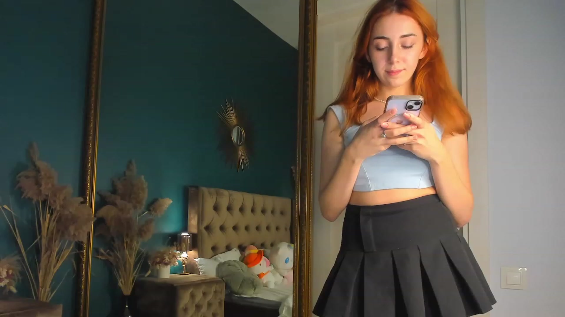 Gallery image thumbnail from ElsaYoung's myfreecams stream on, 10/06/2023, 15:07 image 4 of 20