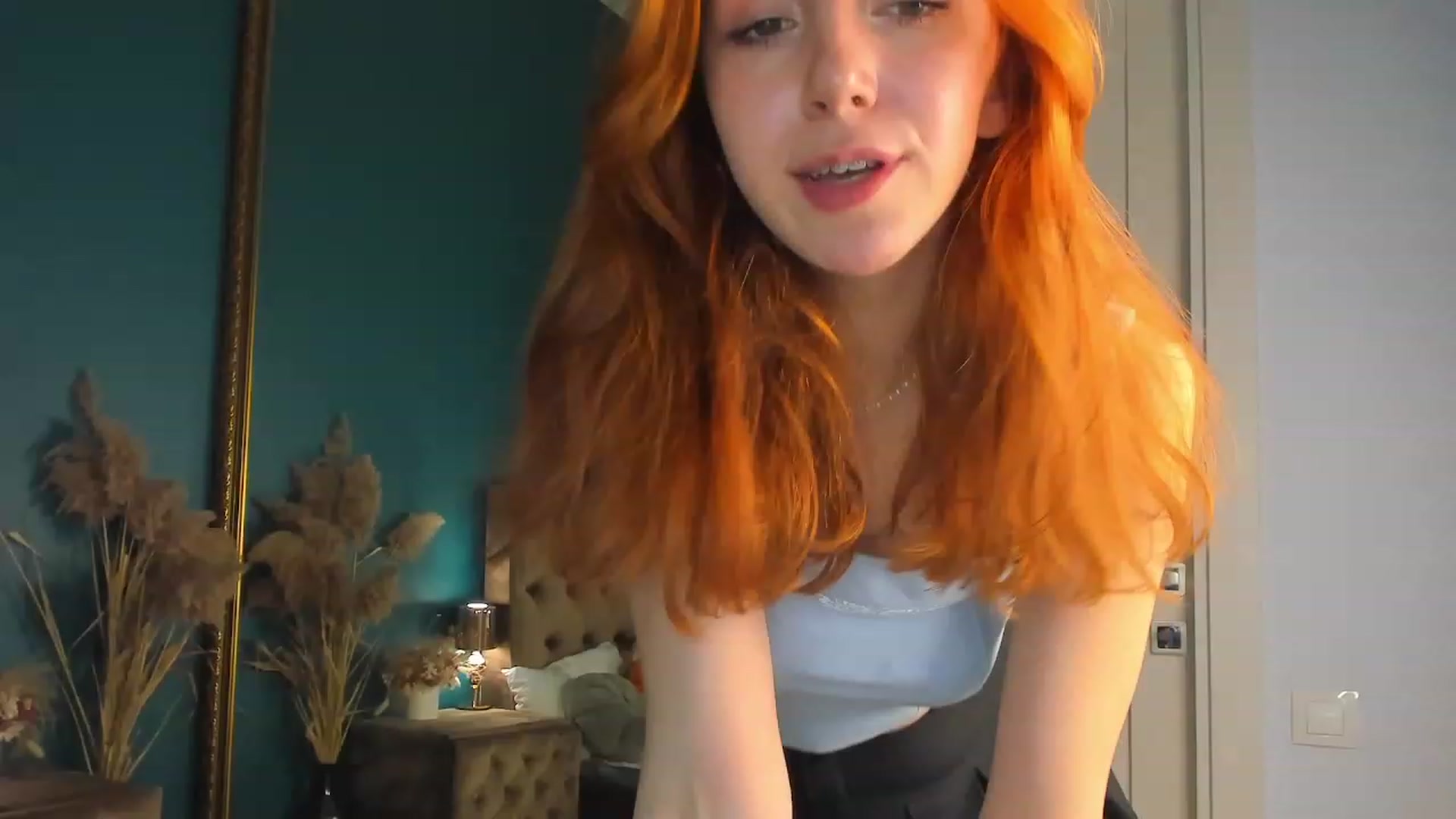 Gallery image thumbnail from ElsaYoung's myfreecams stream on, 10/06/2023, 15:07 image 11 of 20