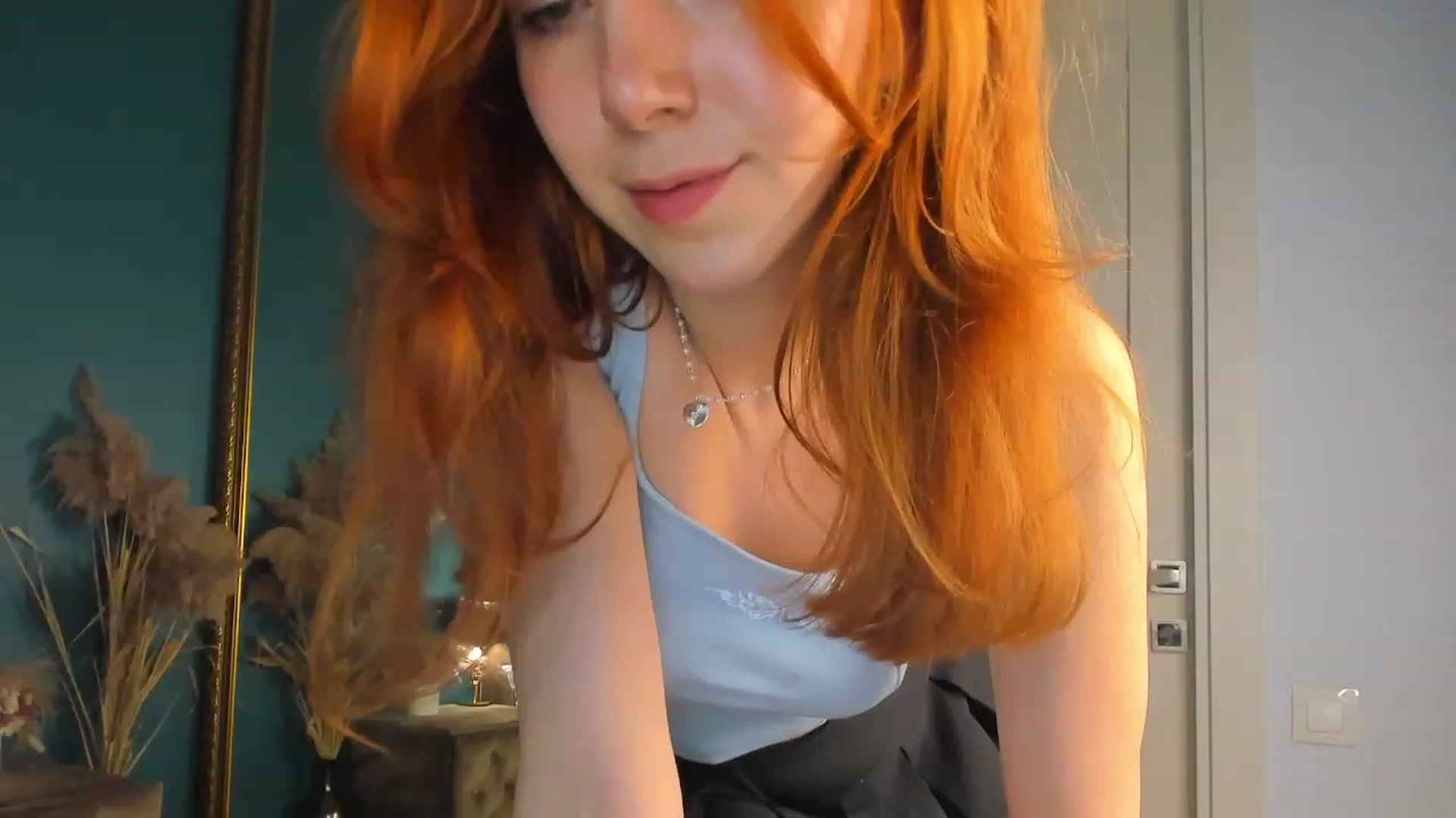 Gallery image thumbnail from ElsaYoung's myfreecams stream on, 10/06/2023, 15:07 image 6 of 20
