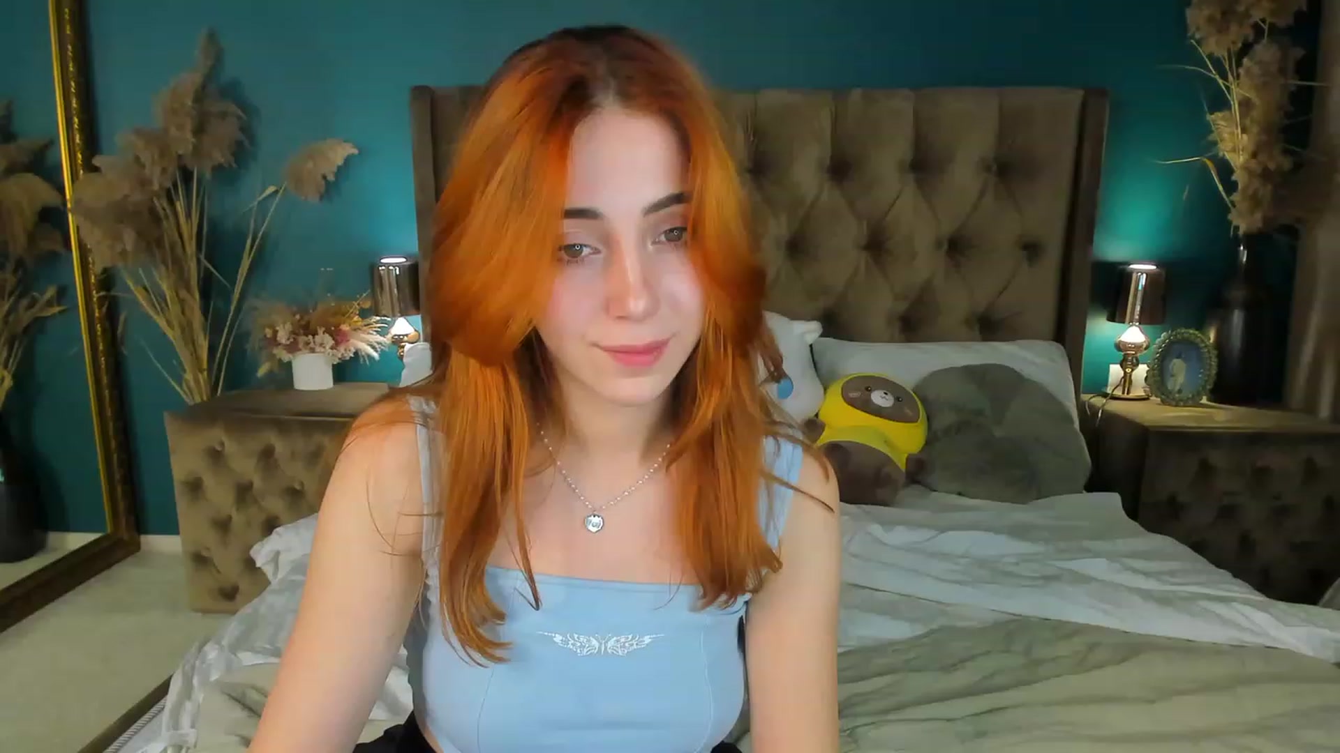 Gallery image thumbnail from ElsaYoung's myfreecams stream on, 10/06/2023, 18:43 image 11 of 20