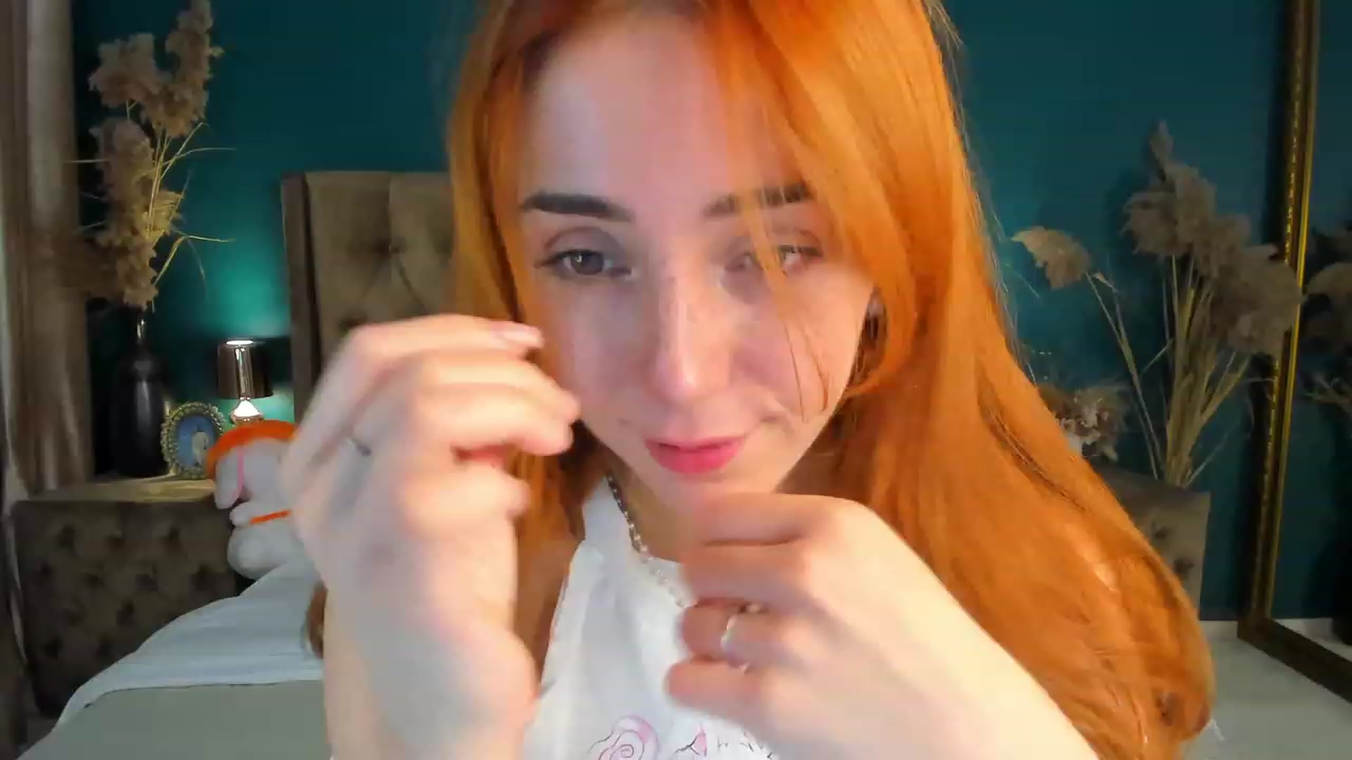 Gallery image thumbnail from ElsaYoung's myfreecams stream on, 10/07/2023, 20:01 image 9 of 20