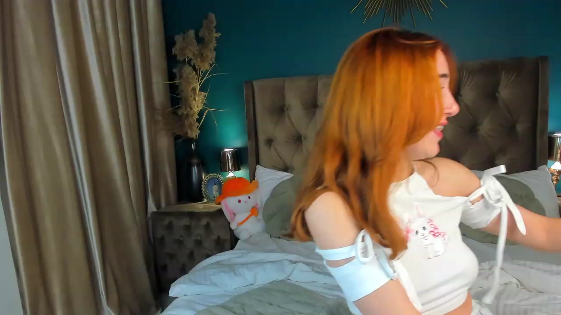 Gallery image thumbnail from ElsaYoung's myfreecams stream on, 10/07/2023, 22:56 image 18 of 20