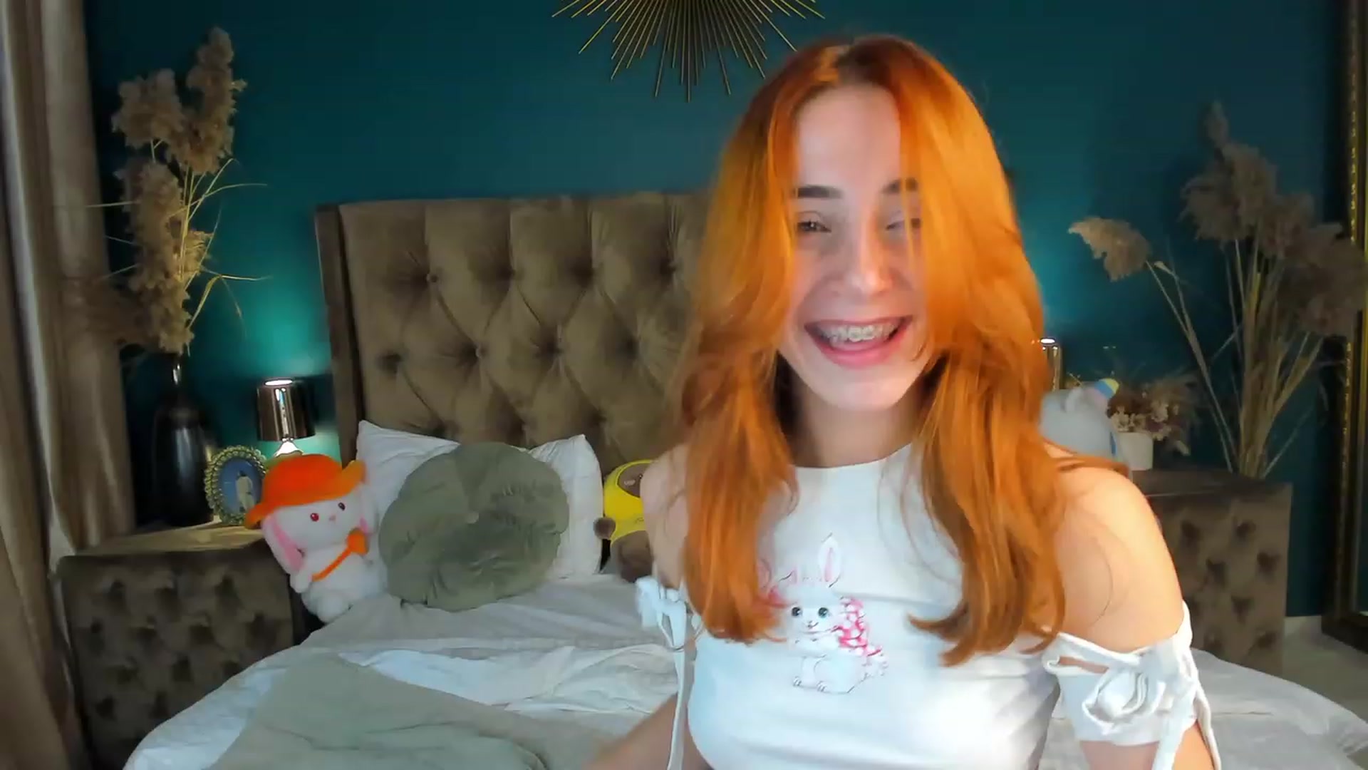 Gallery image thumbnail from ElsaYoung's myfreecams stream on, 10/07/2023, 22:56 image 10 of 20