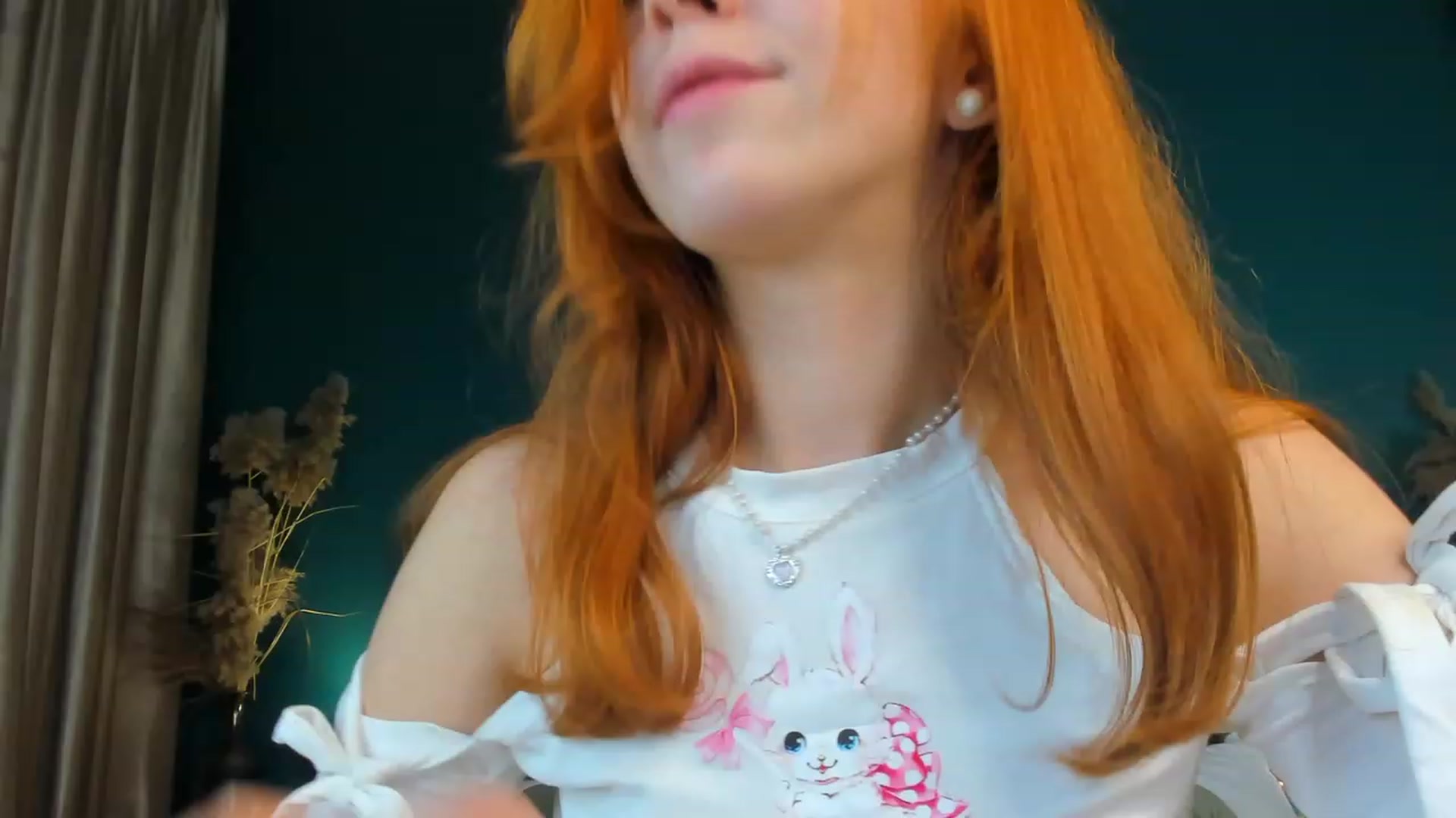 Gallery image thumbnail from ElsaYoung's myfreecams stream on, 10/08/2023, 01:22 image 7 of 20